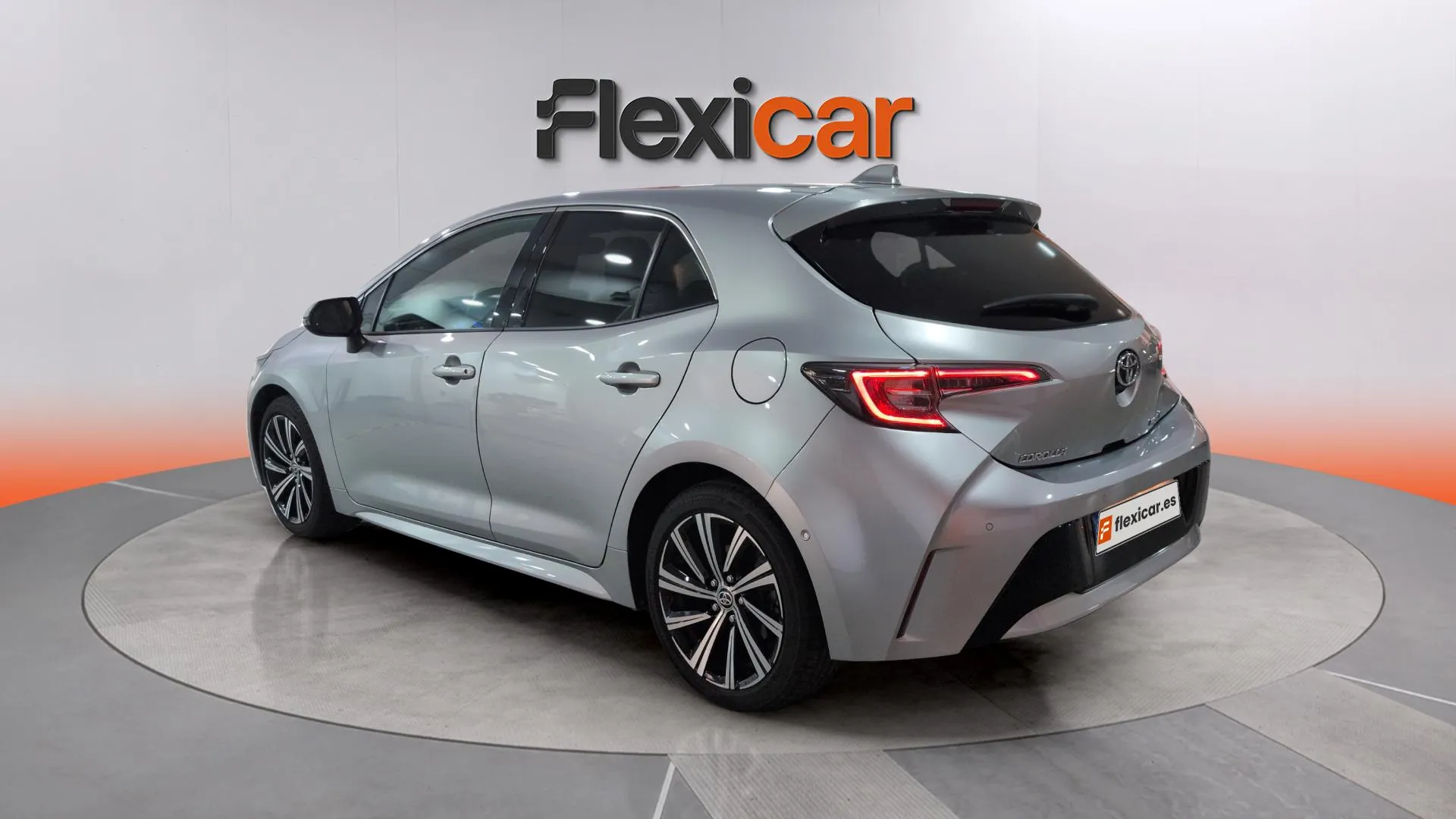 Toyota Corolla 1.8 125H Active Tech E-CVT - foto 5
