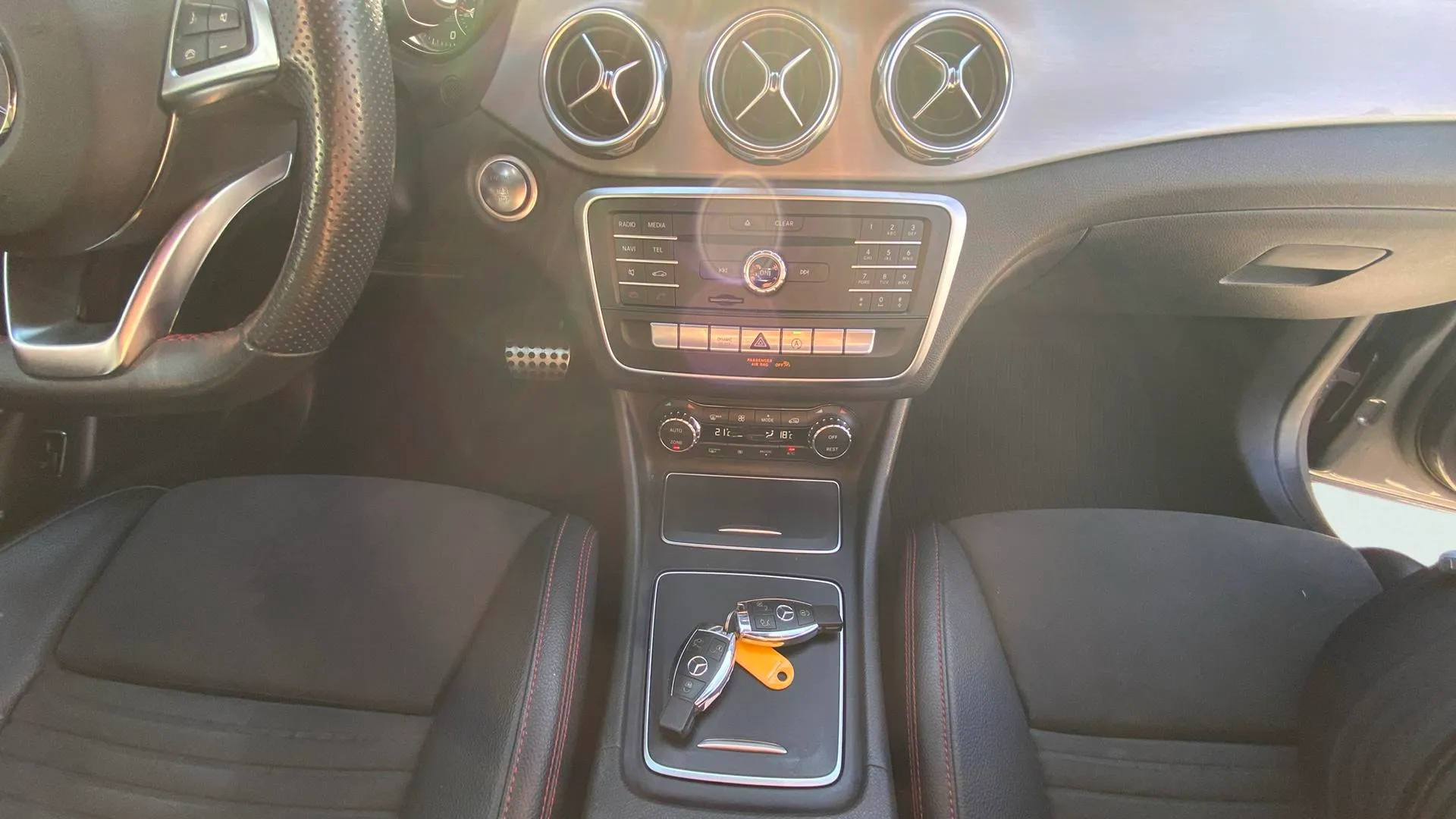 Mercedes-Benz GLA 200 d - foto 19
