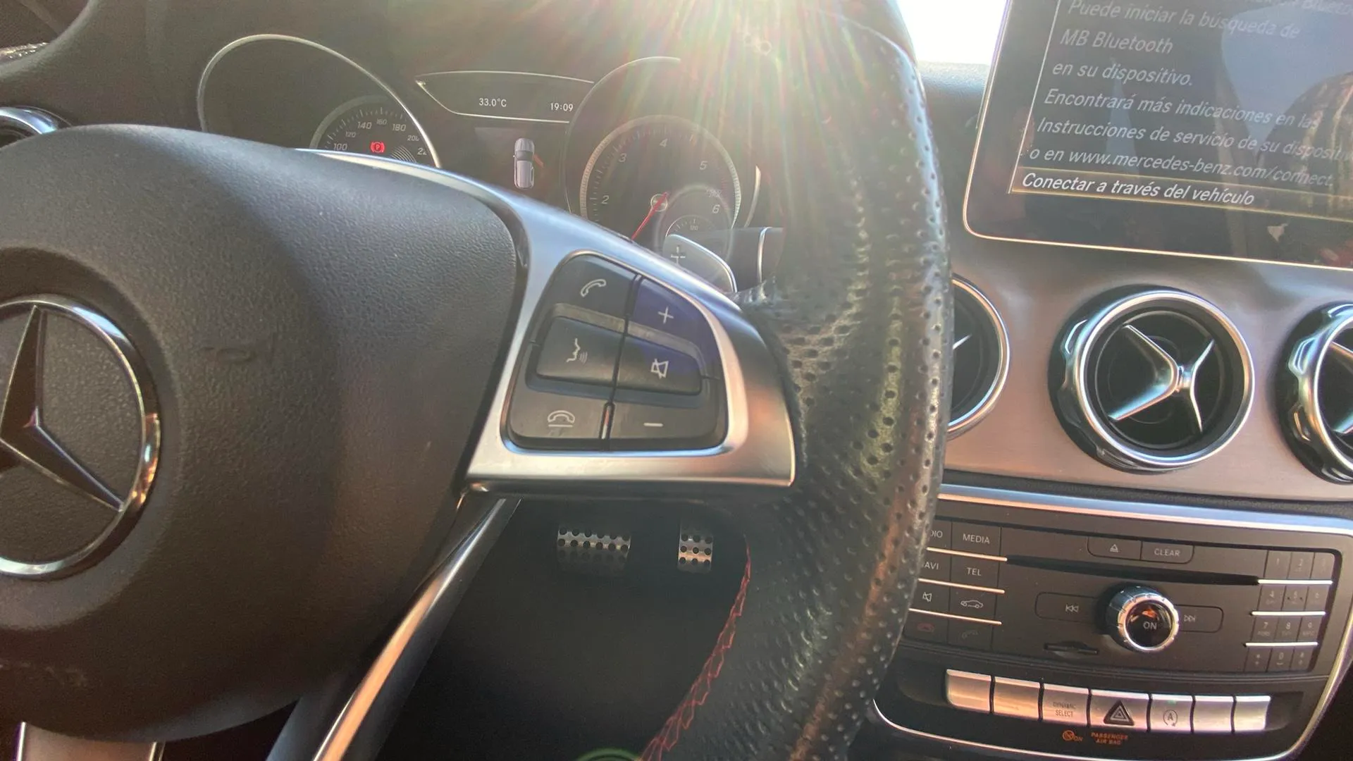 Mercedes-Benz GLA 200 d - foto 21