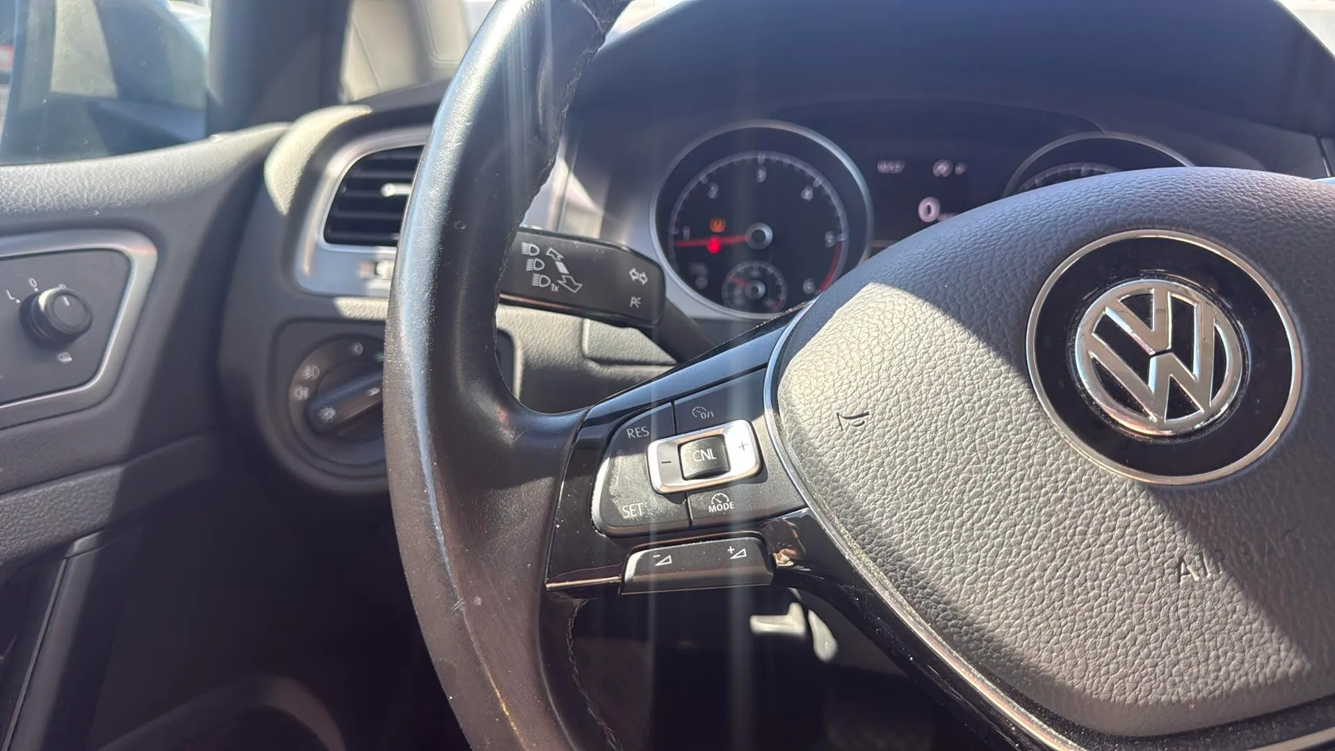 Volkswagen Golf Advance 1.6 TDI BMT DSG - foto 11