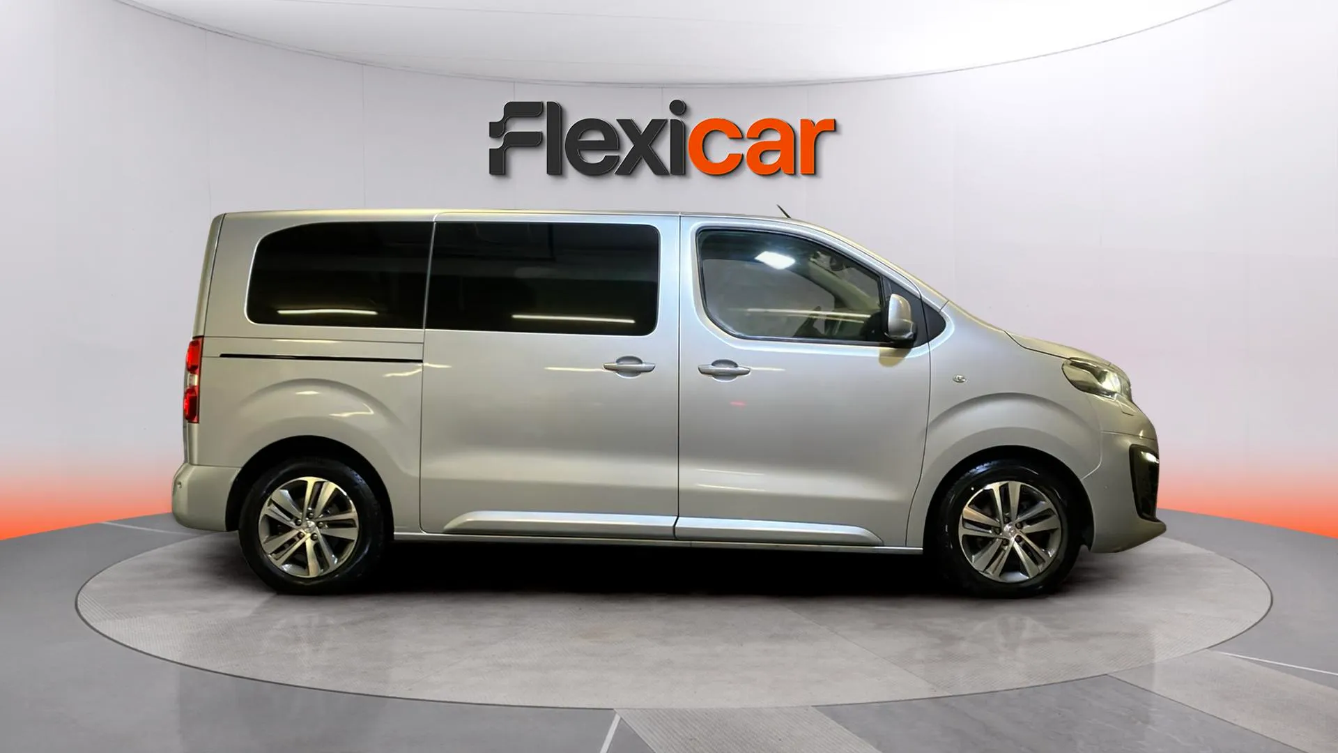 Peugeot Traveller Business VIP BlueHDi EAT8 Long - foto 5
