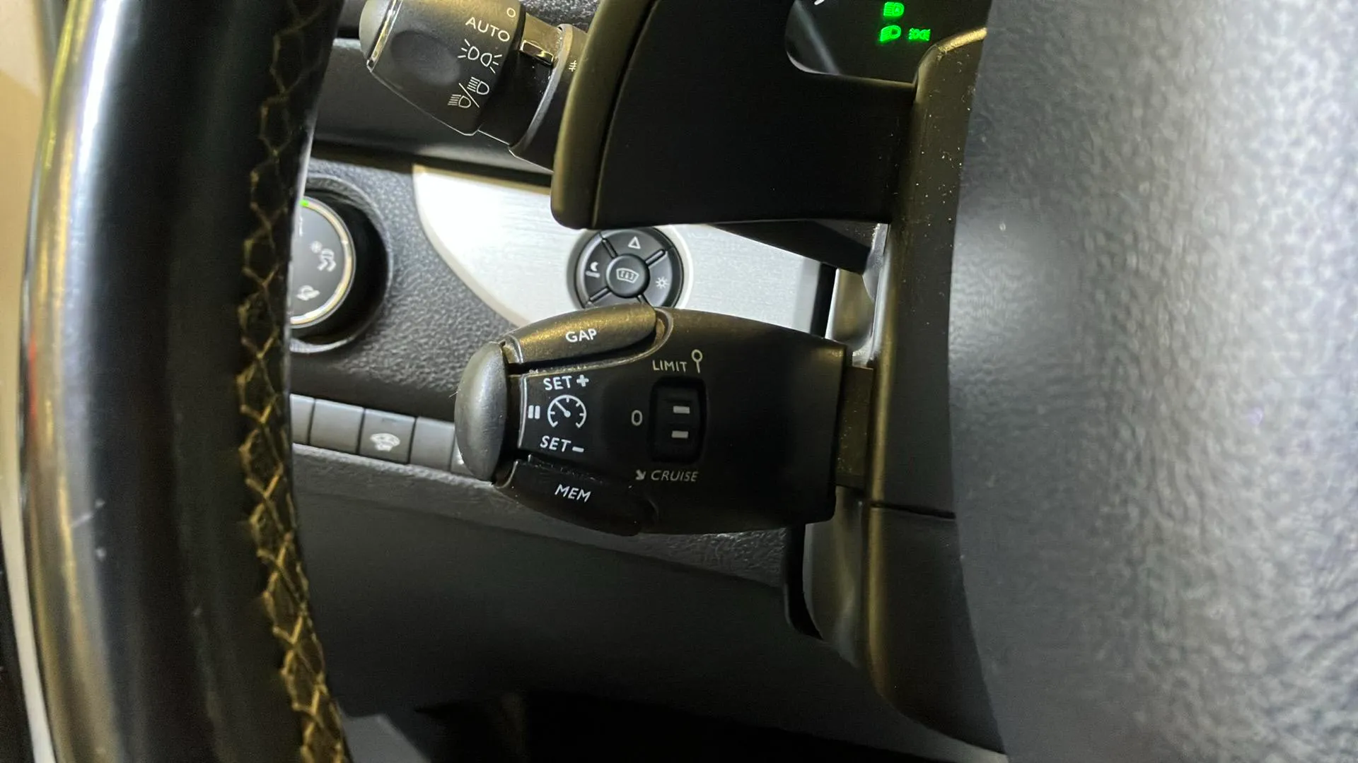 Peugeot Traveller Business VIP BlueHDi EAT8 Long - foto 15