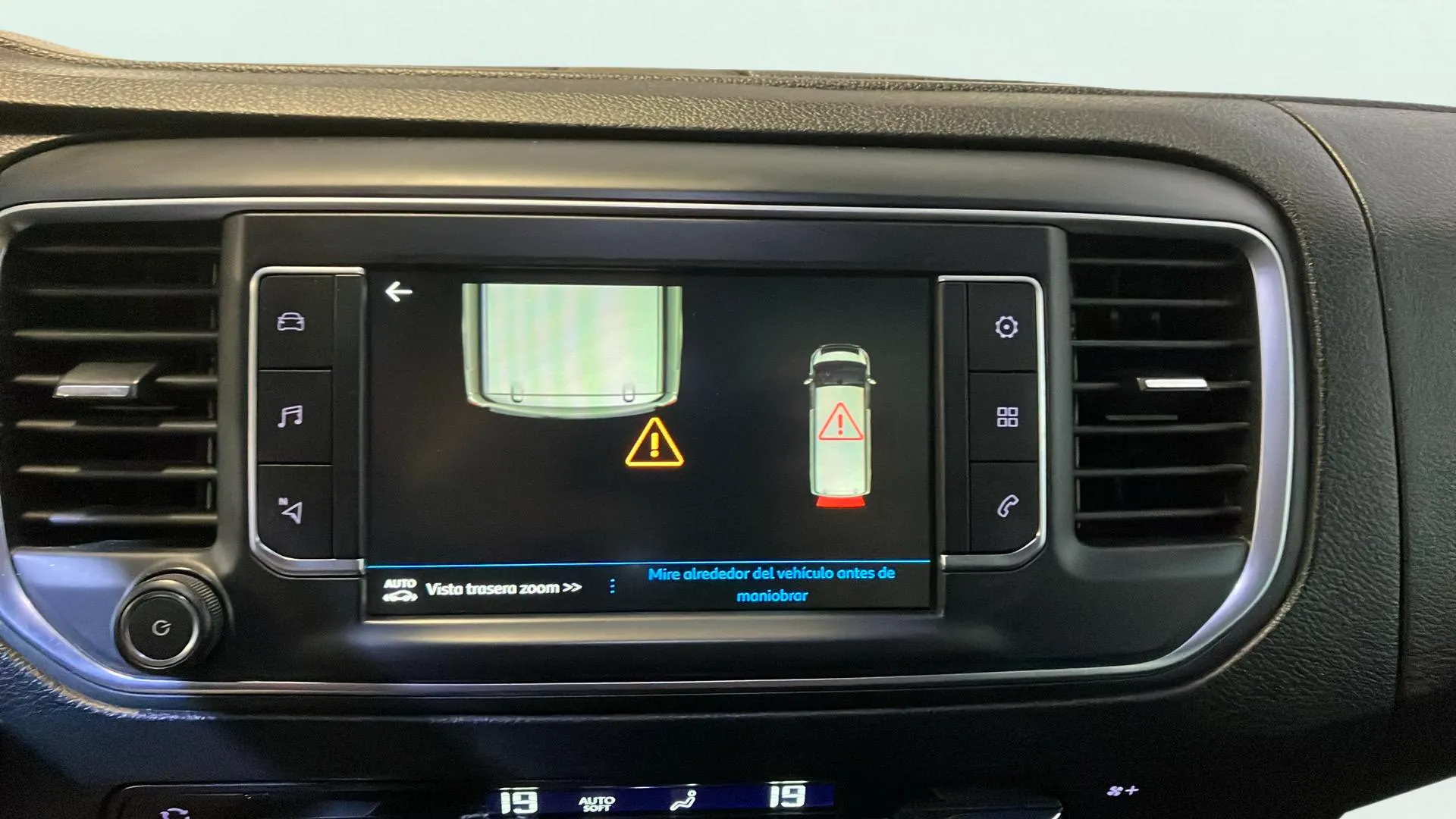 Peugeot Traveller Business VIP BlueHDi EAT8 Long - foto 14