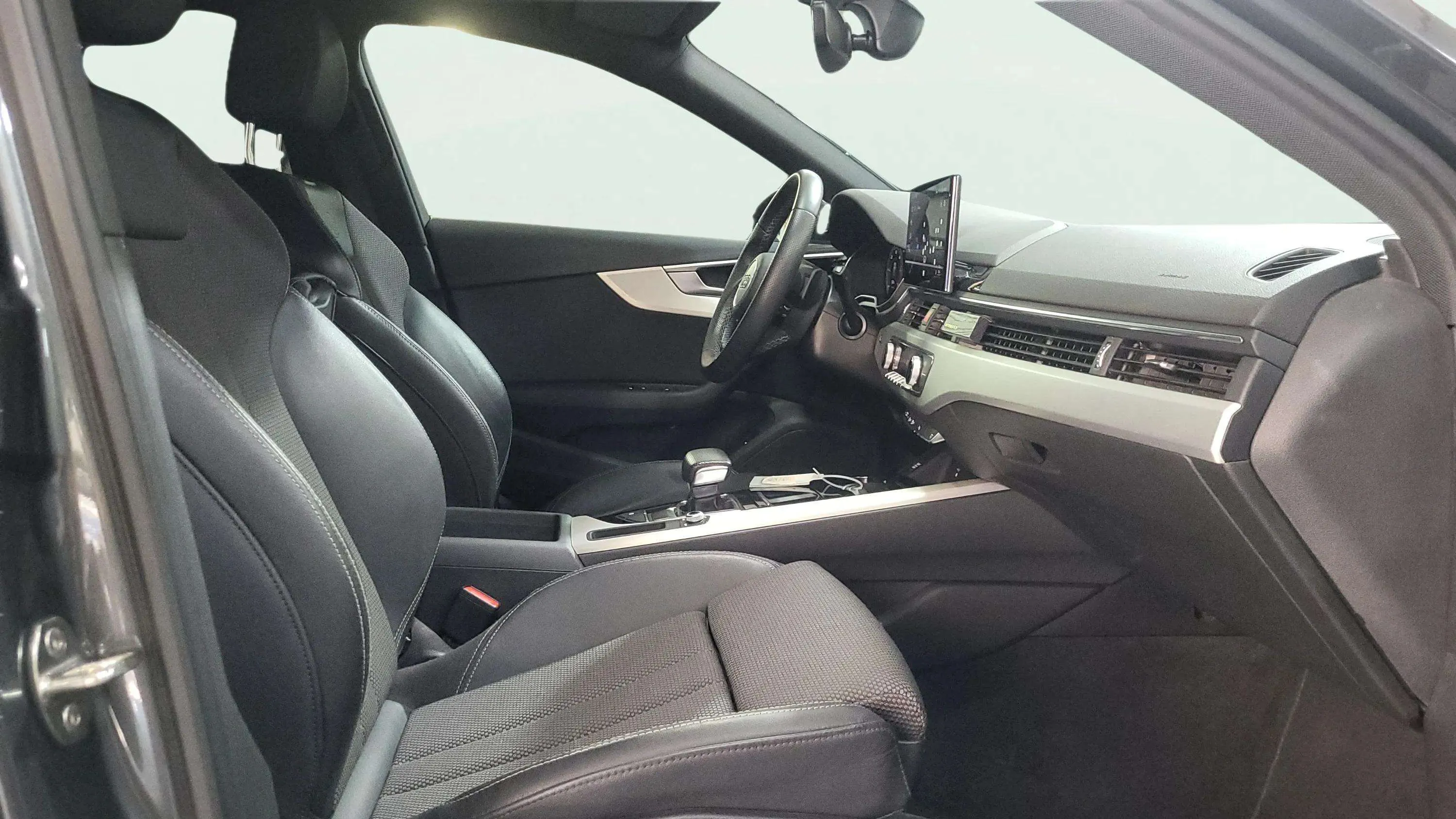 Audi A4 Avant Black line 35 TDI S tronic - foto 9