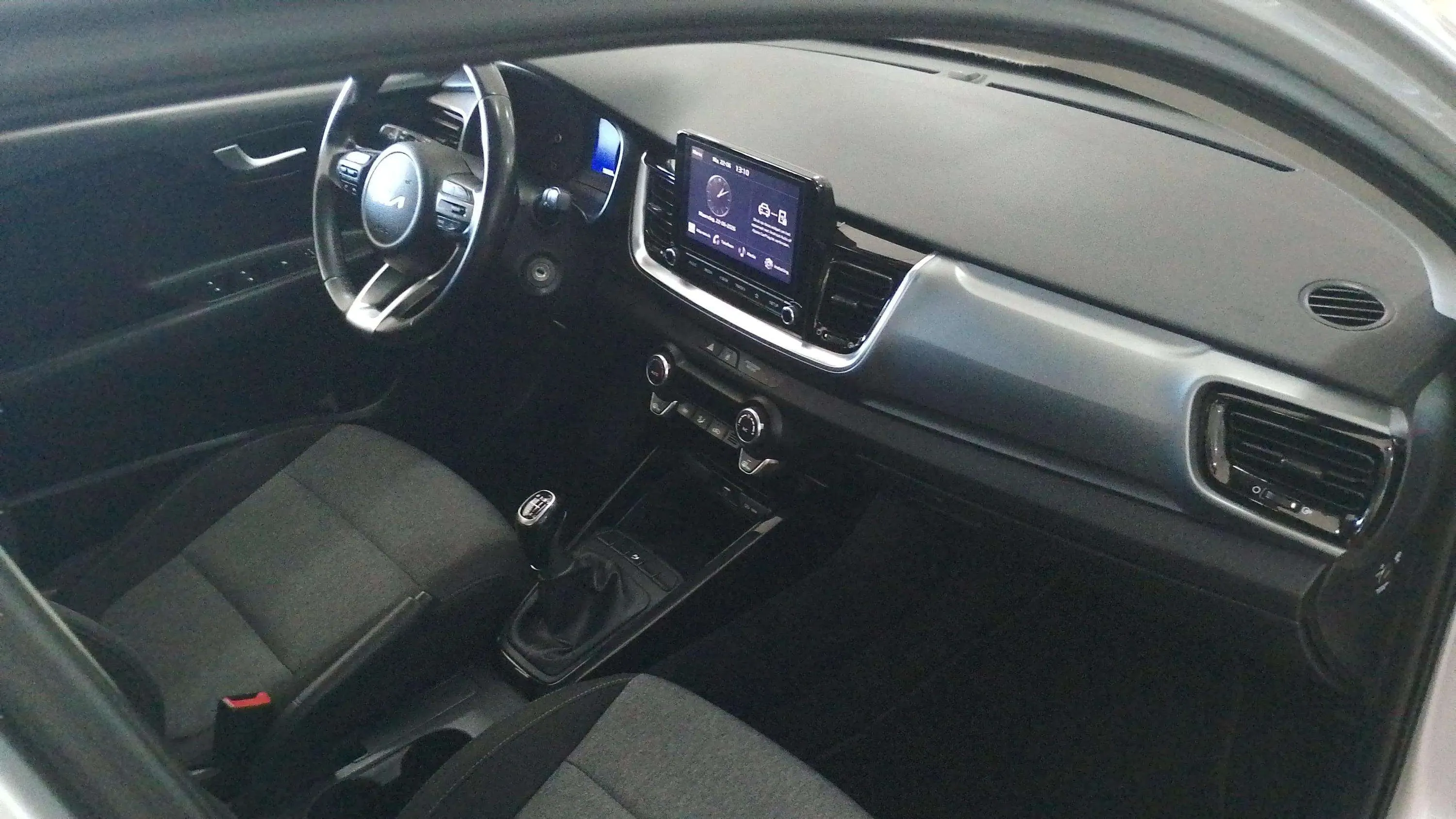 Kia Stonic 1.0 T-GDi 6 Drive - foto 6