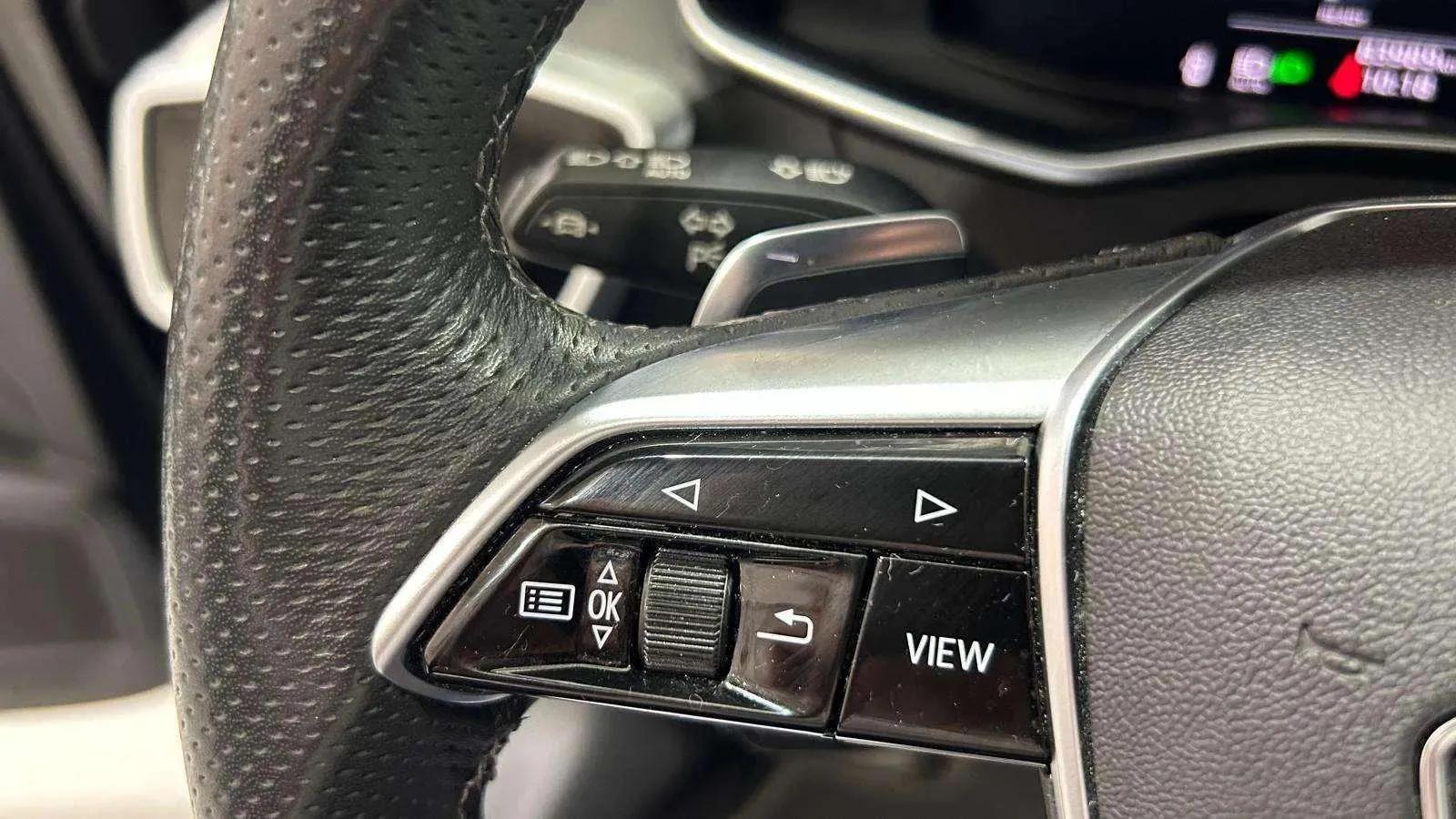 Audi A6 Avant B.Line 40 TDI S tron - foto 24