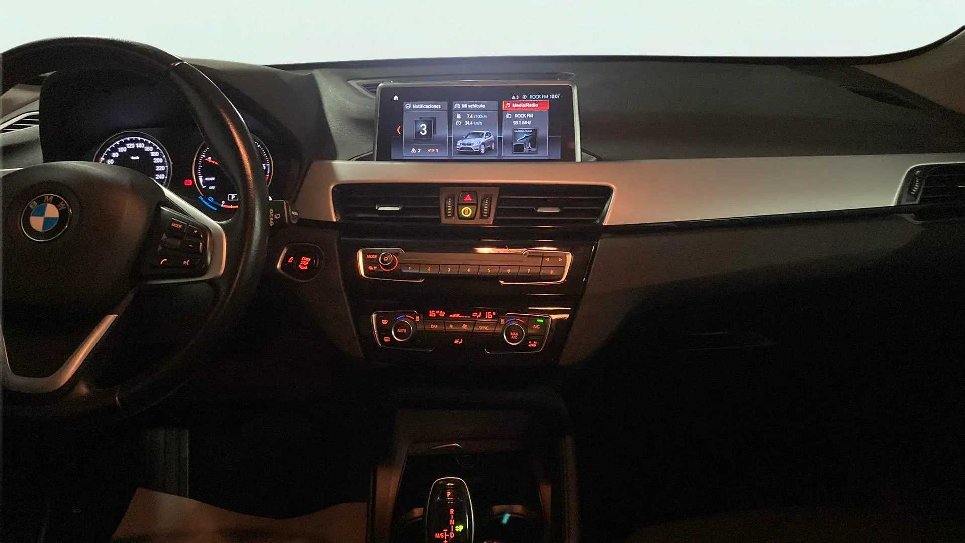 BMW X1 sDrive16d - foto 22