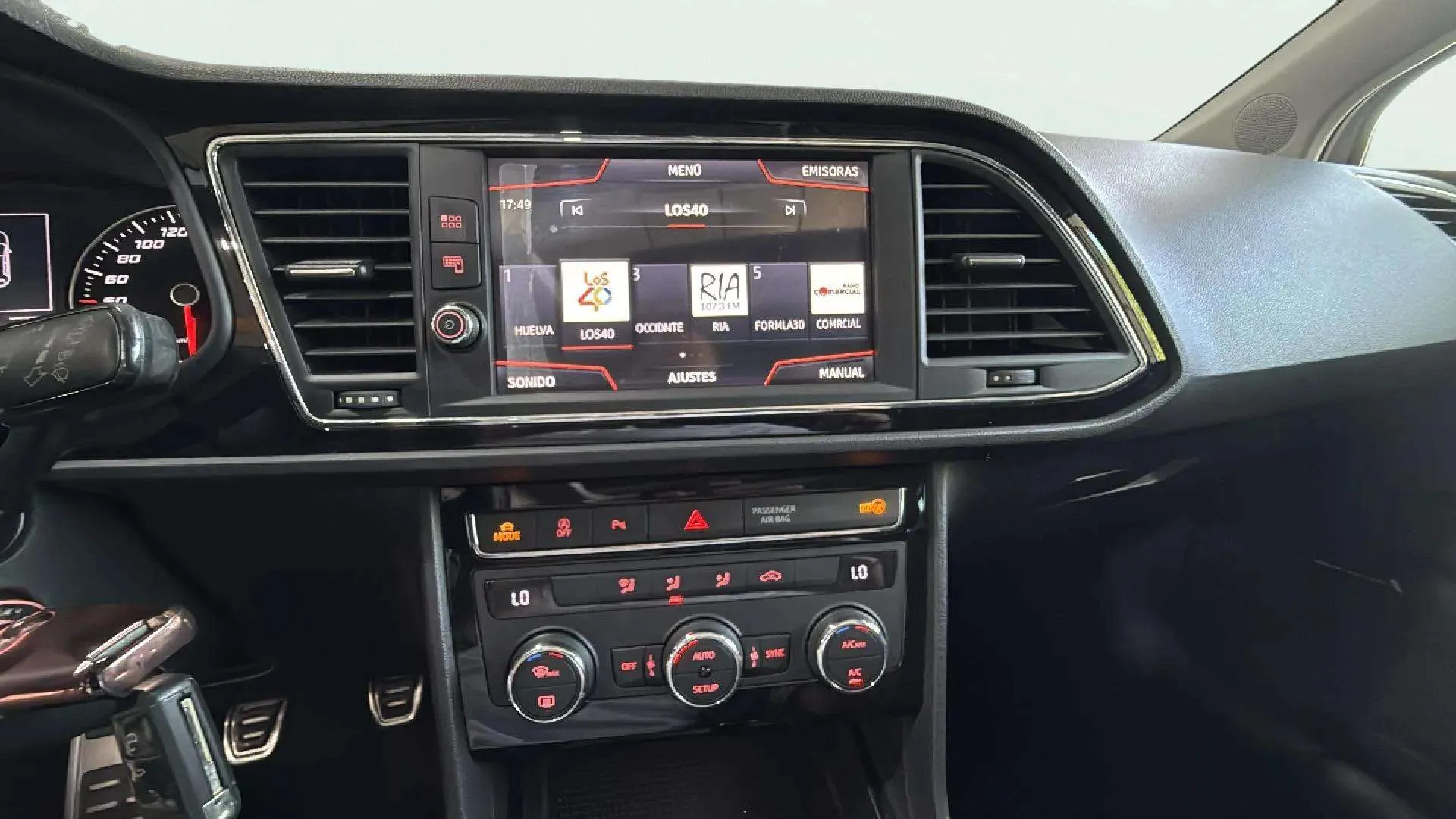 SEAT León 2.0 TDI FR - foto 10
