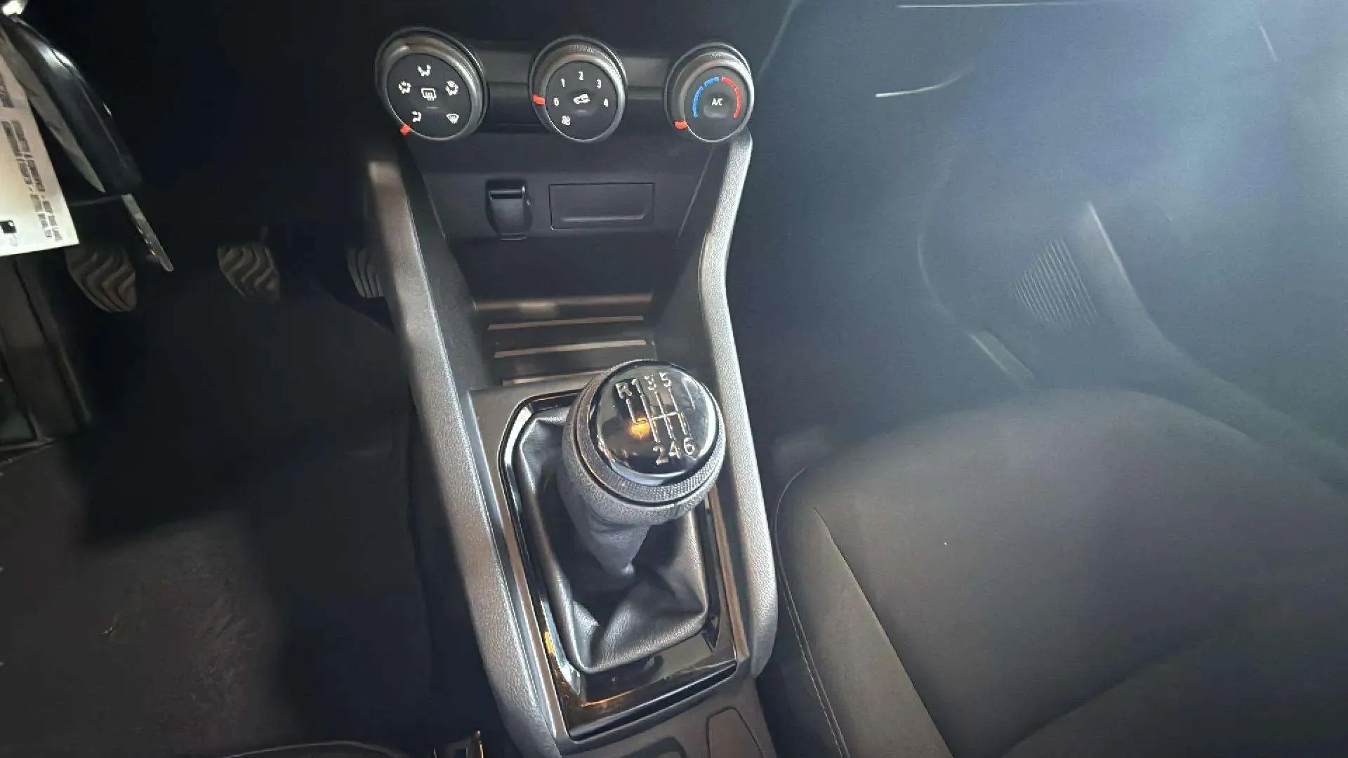 Renault Clio Business TCe - foto 14