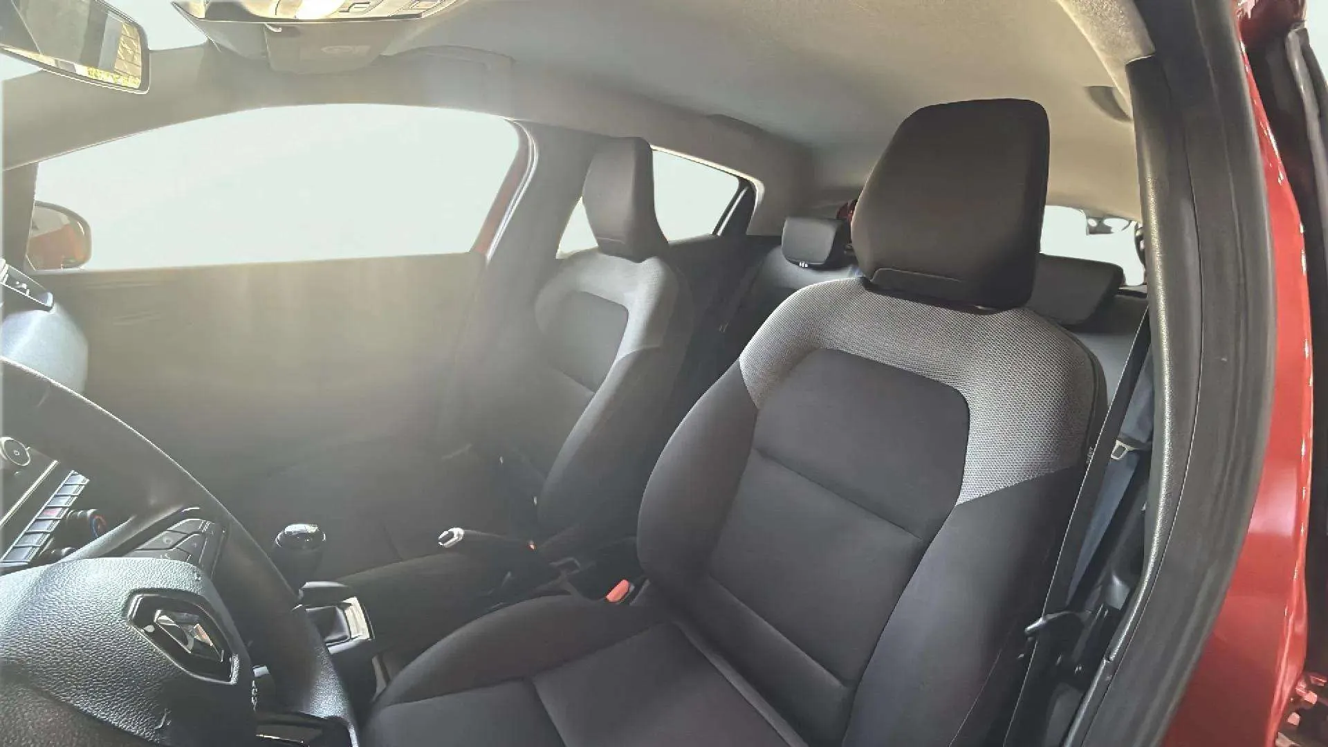 Renault Clio Business TCe - foto 11