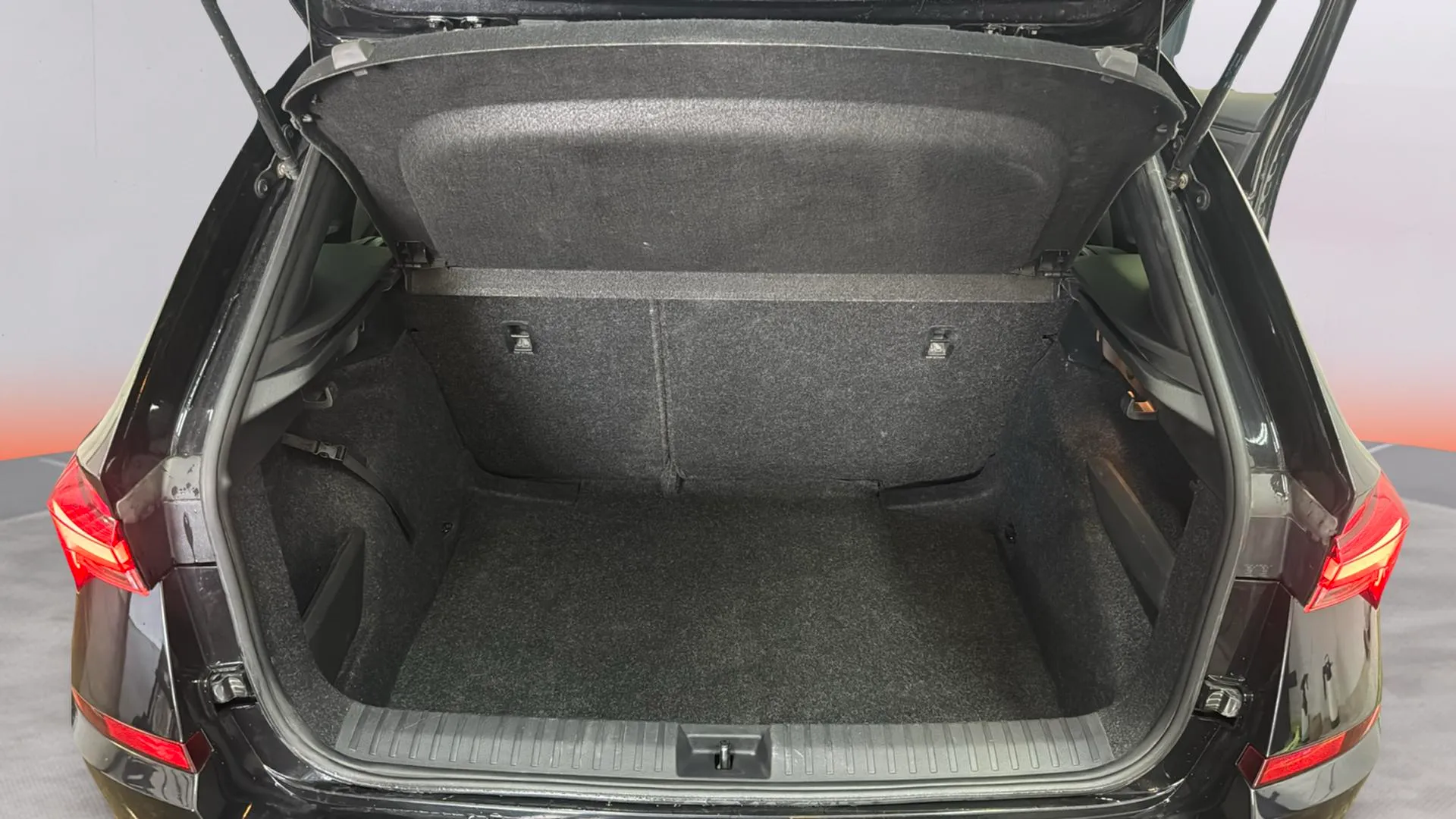 Škoda Kamiq 1.0 TSI DSG Selection - foto 8