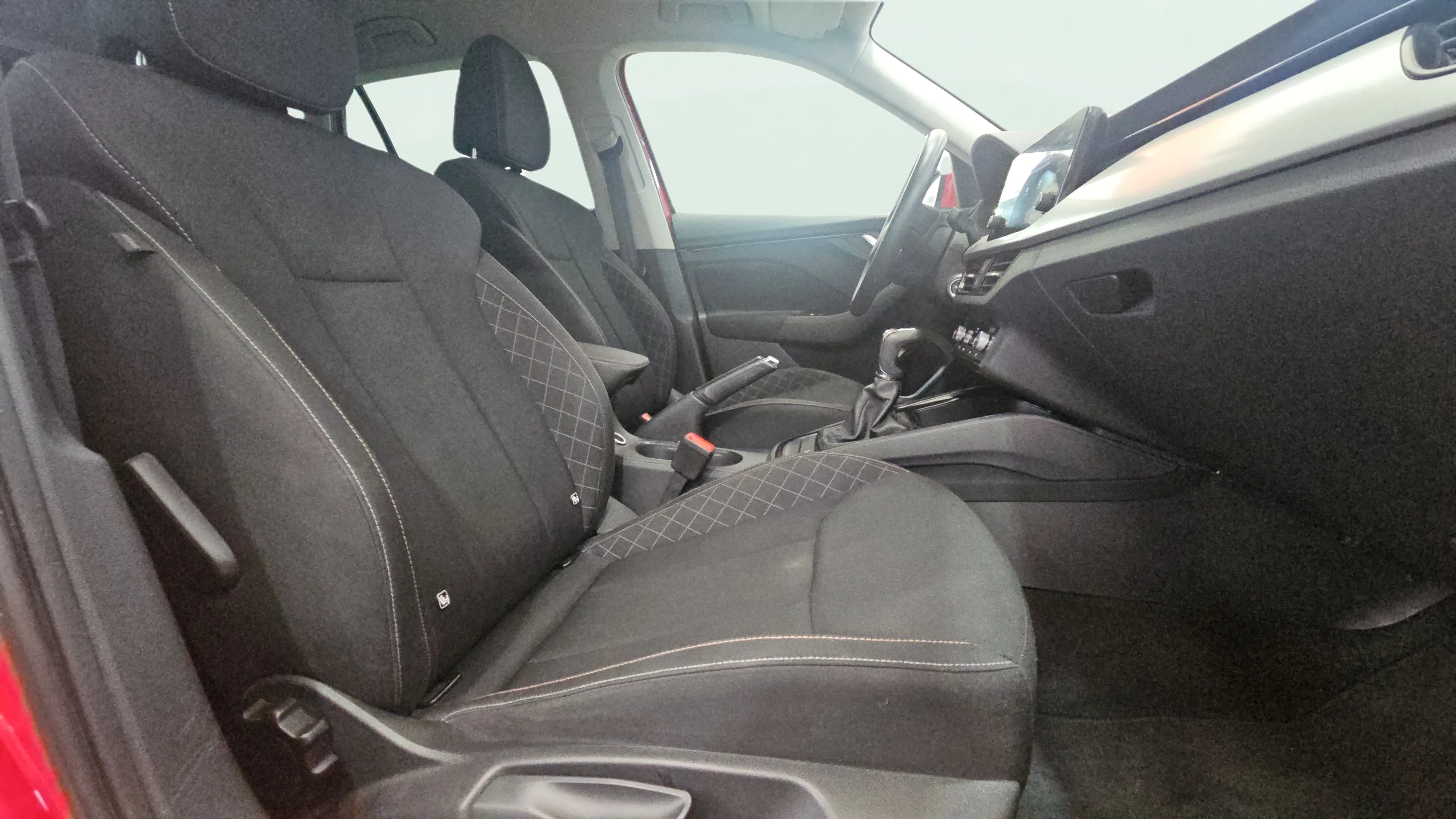 Škoda Kamiq 1.5 TSI DSG Selection - foto 20