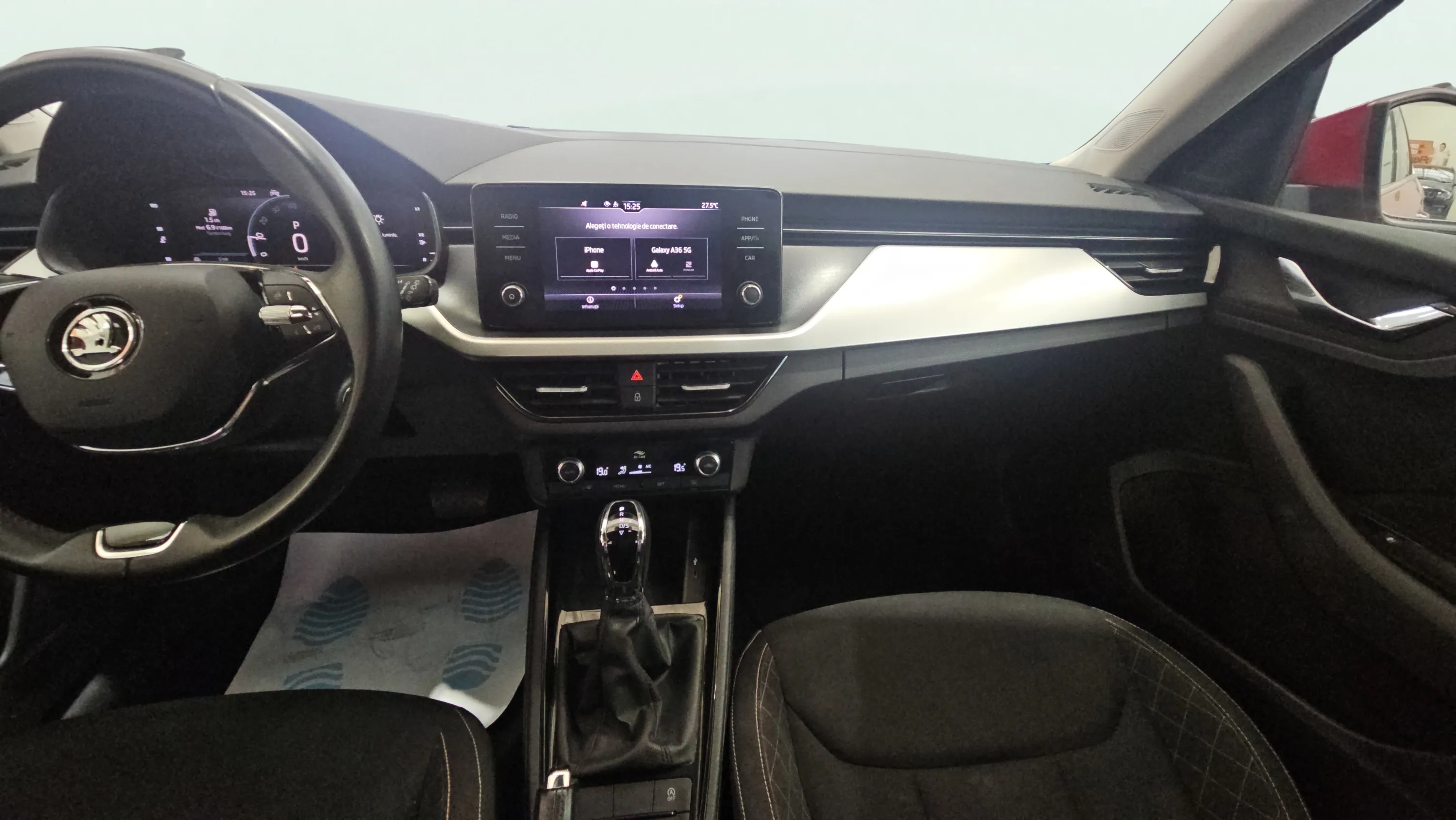 Škoda Kamiq 1.5 TSI DSG Selection - foto 12