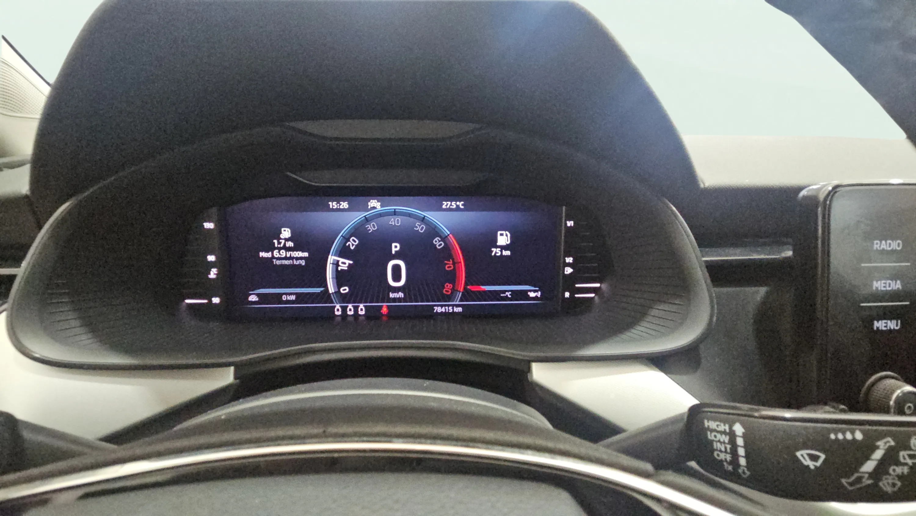 Škoda Kamiq 1.5 TSI DSG Selection - foto 11