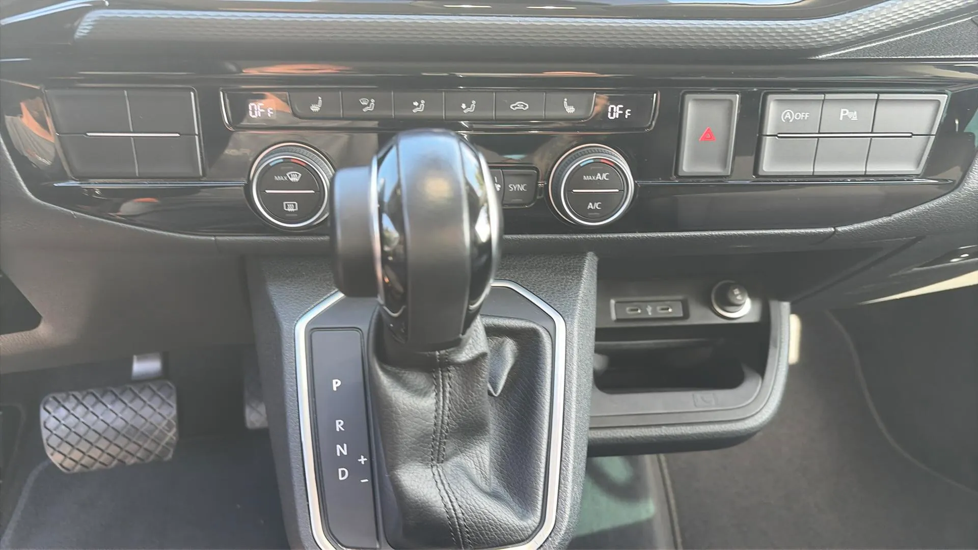 Volkswagen Multivan Premium Corto 2.0 TDI BMT DSG - foto 19