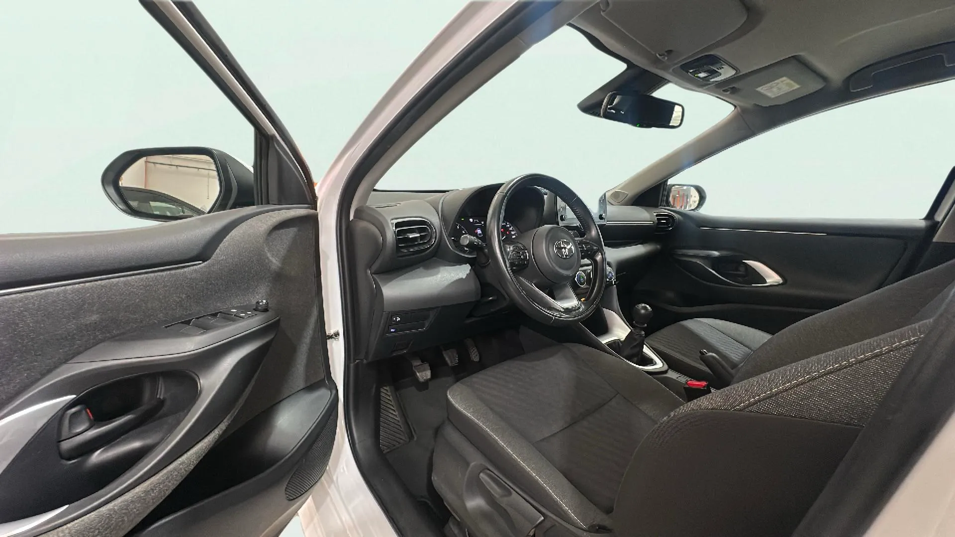 Toyota Yaris 1.5 125 S-Edition - foto 21