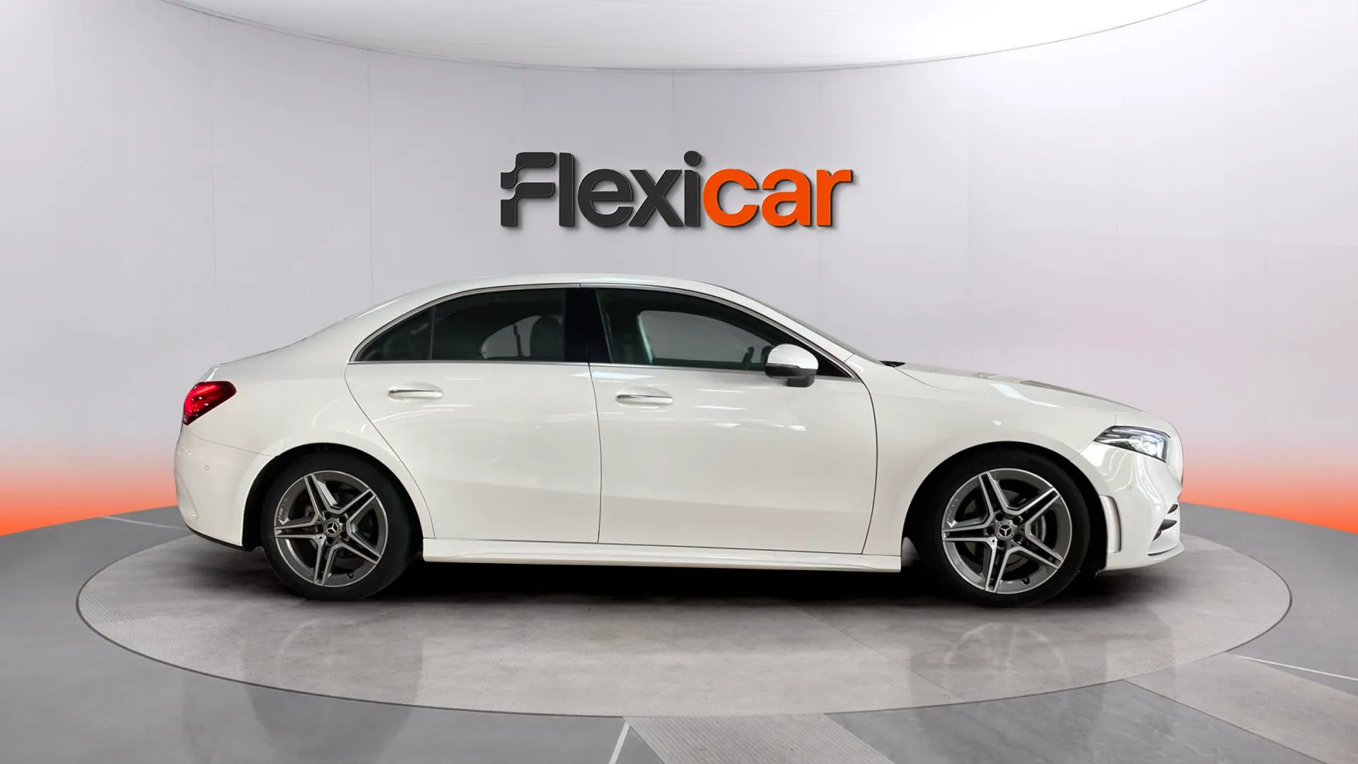 Mercedes-Benz Clase A Sedán A 180 d - foto 3