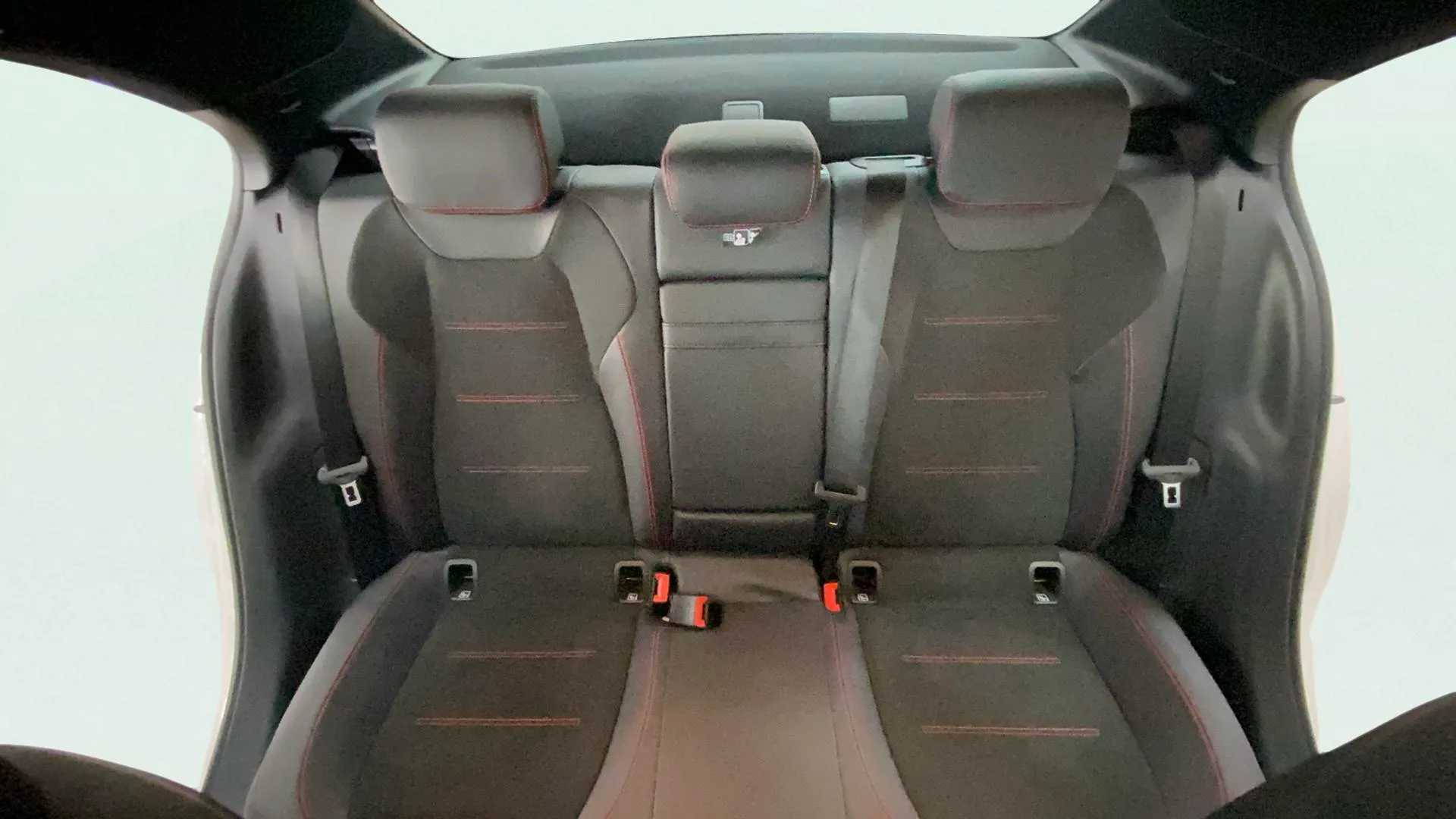 Mercedes-Benz Clase A Sedán A 180 d - foto 11