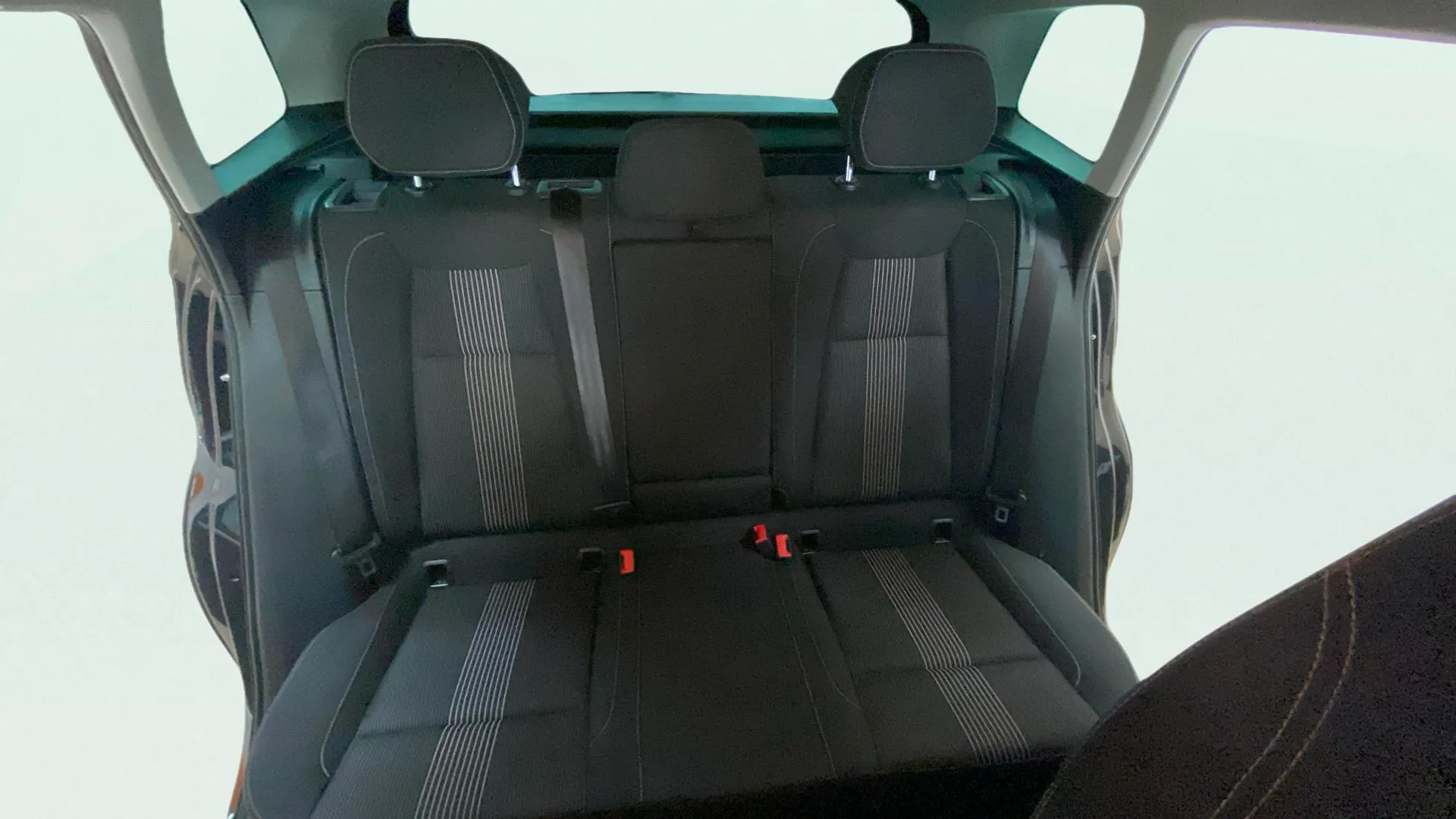 Škoda Karoq 1.0 TSI Ambition - foto 11