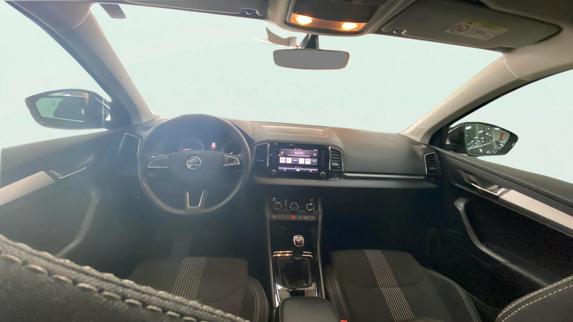 Škoda Karoq 1.0 TSI Ambition - foto 13