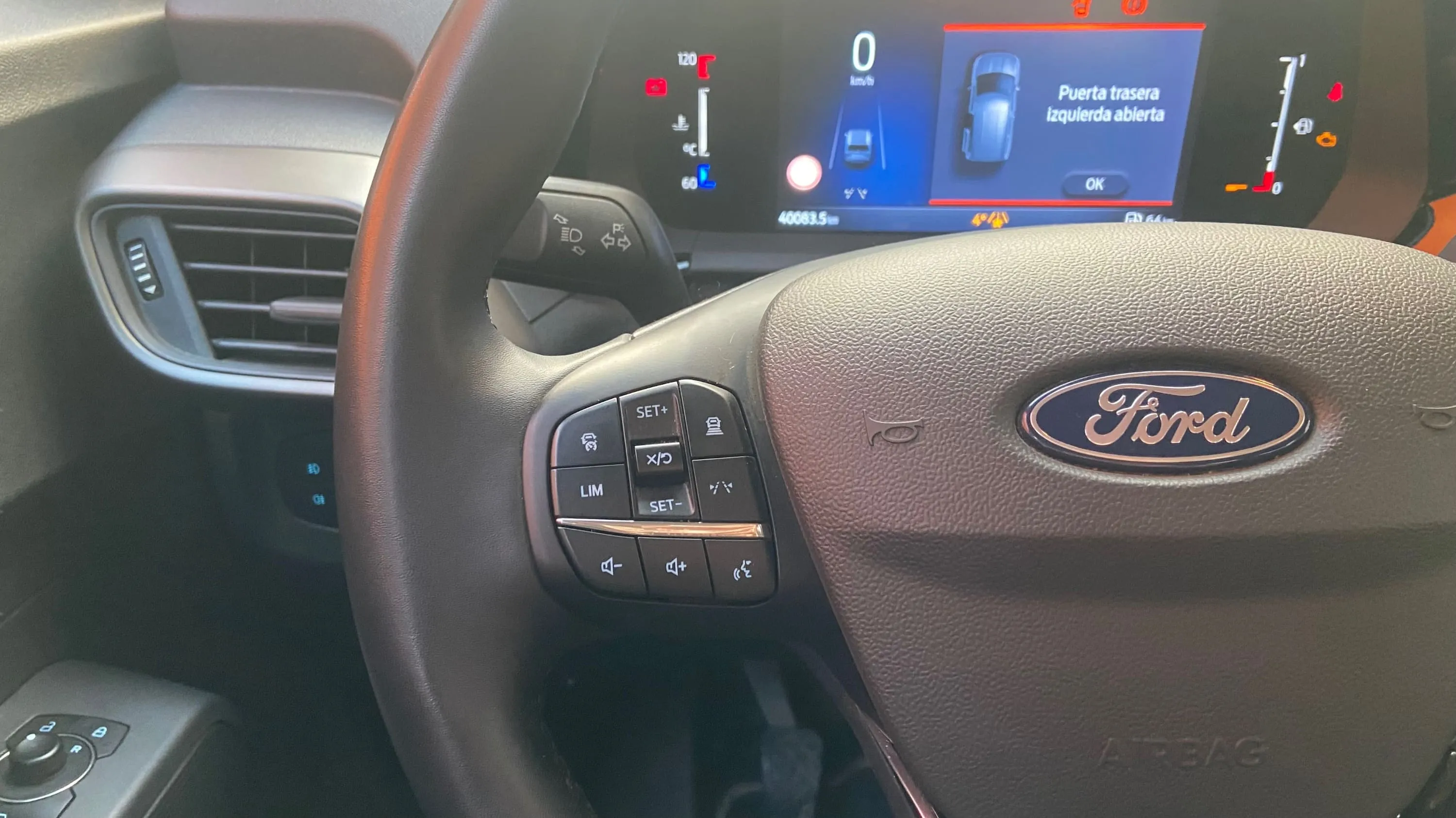 Ford Tourneo Courier 1.0 EcoBoost Active - foto 10