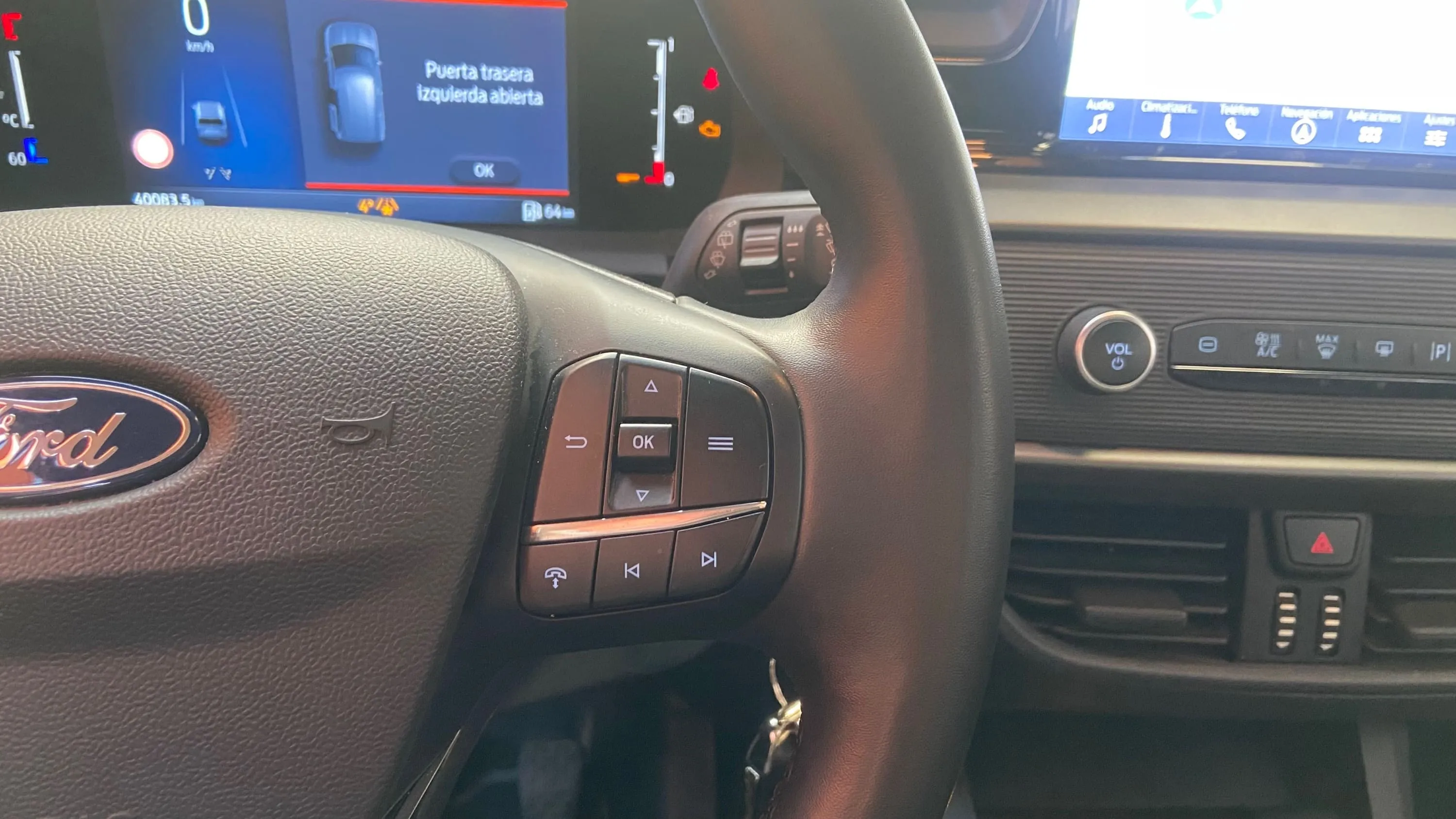 Ford Tourneo Courier 1.0 EcoBoost Active - foto 11