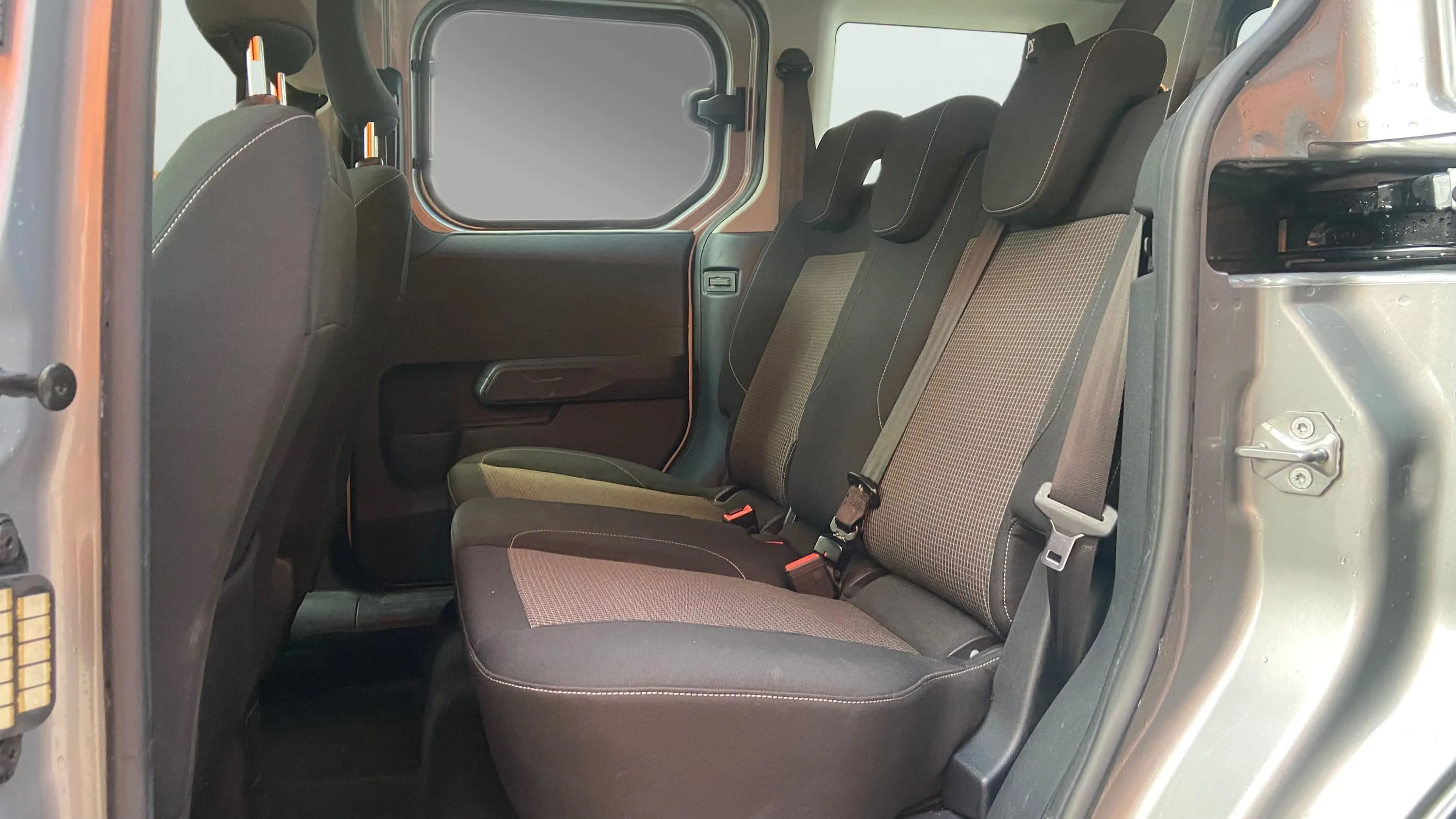 Ford Tourneo Courier 1.0 EcoBoost Active - foto 14