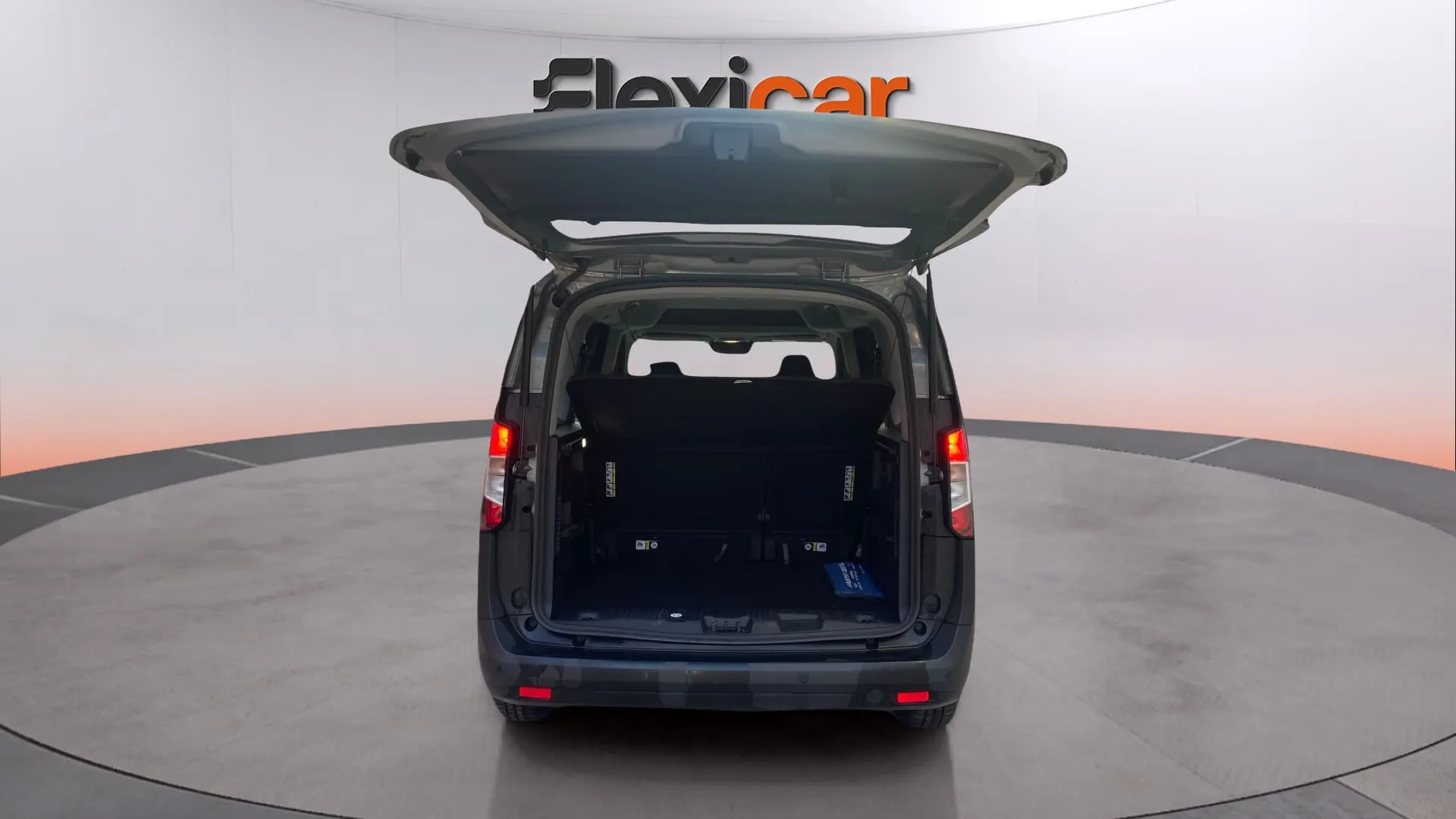Ford Tourneo Courier 1.0 EcoBoost Active - foto 15
