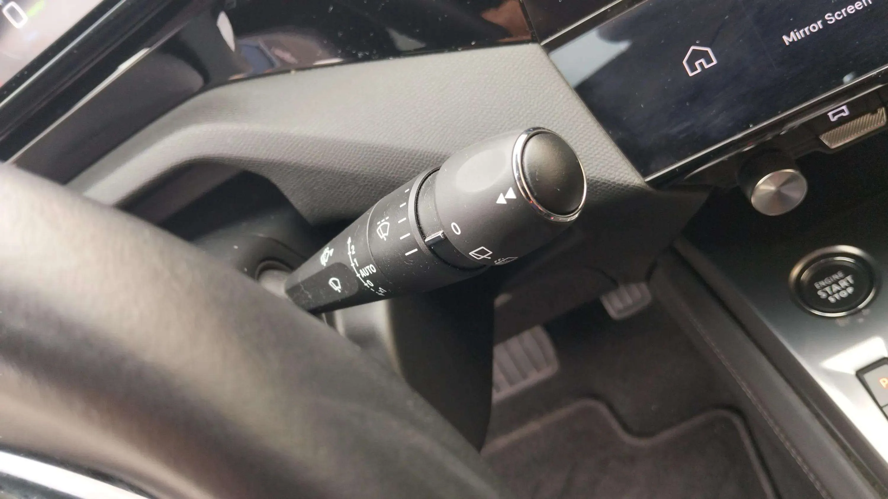 Peugeot 308 Allure Hybrid 180 eEAT8 - foto 10