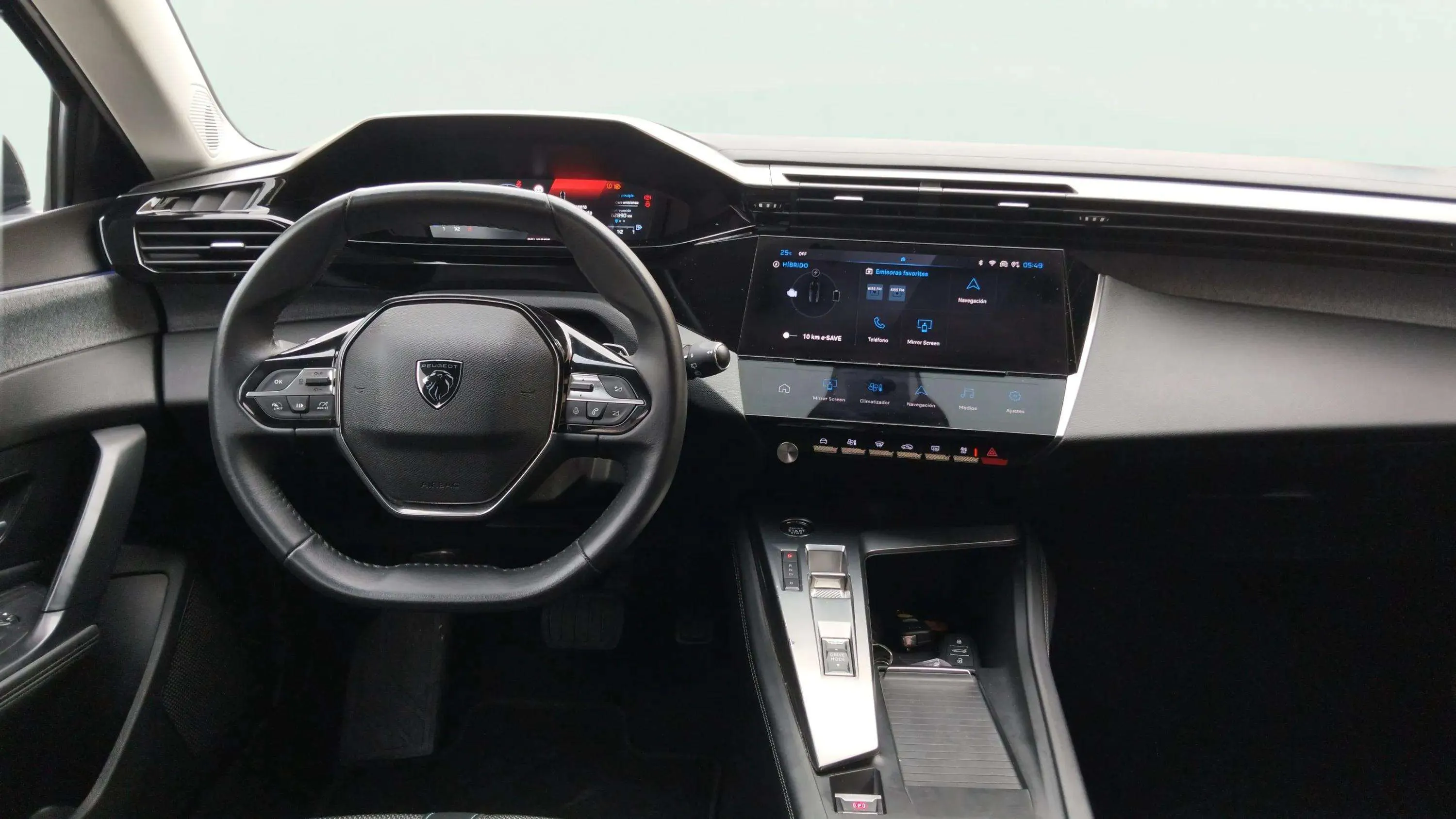 Peugeot 308 Allure Hybrid 180 eEAT8 - foto 13