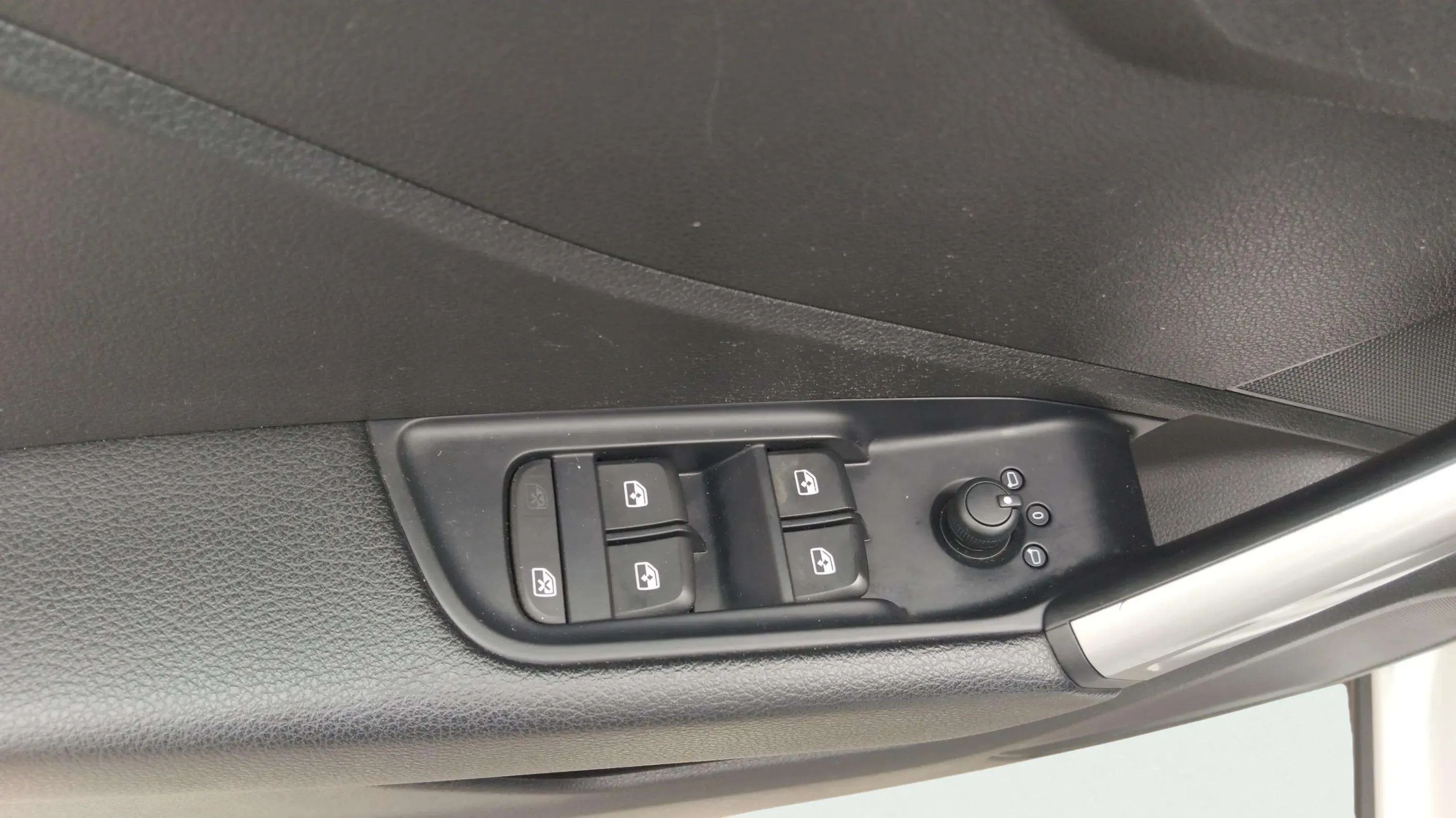 Audi Q2 Advanced 30 TDI S tronic - foto 17