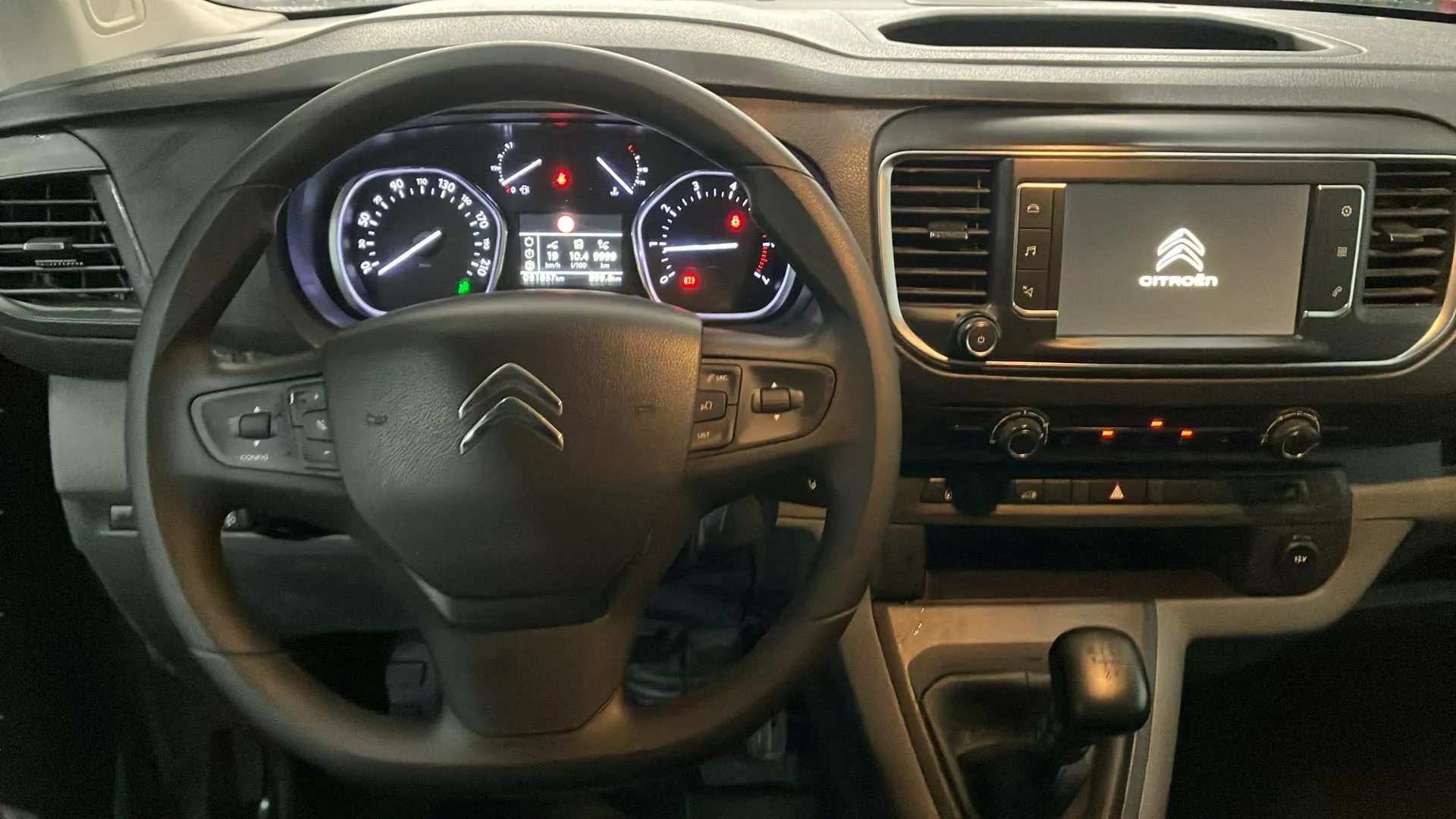 Citroën Jumpy VF7VBYHRKLZ067564 - foto 10