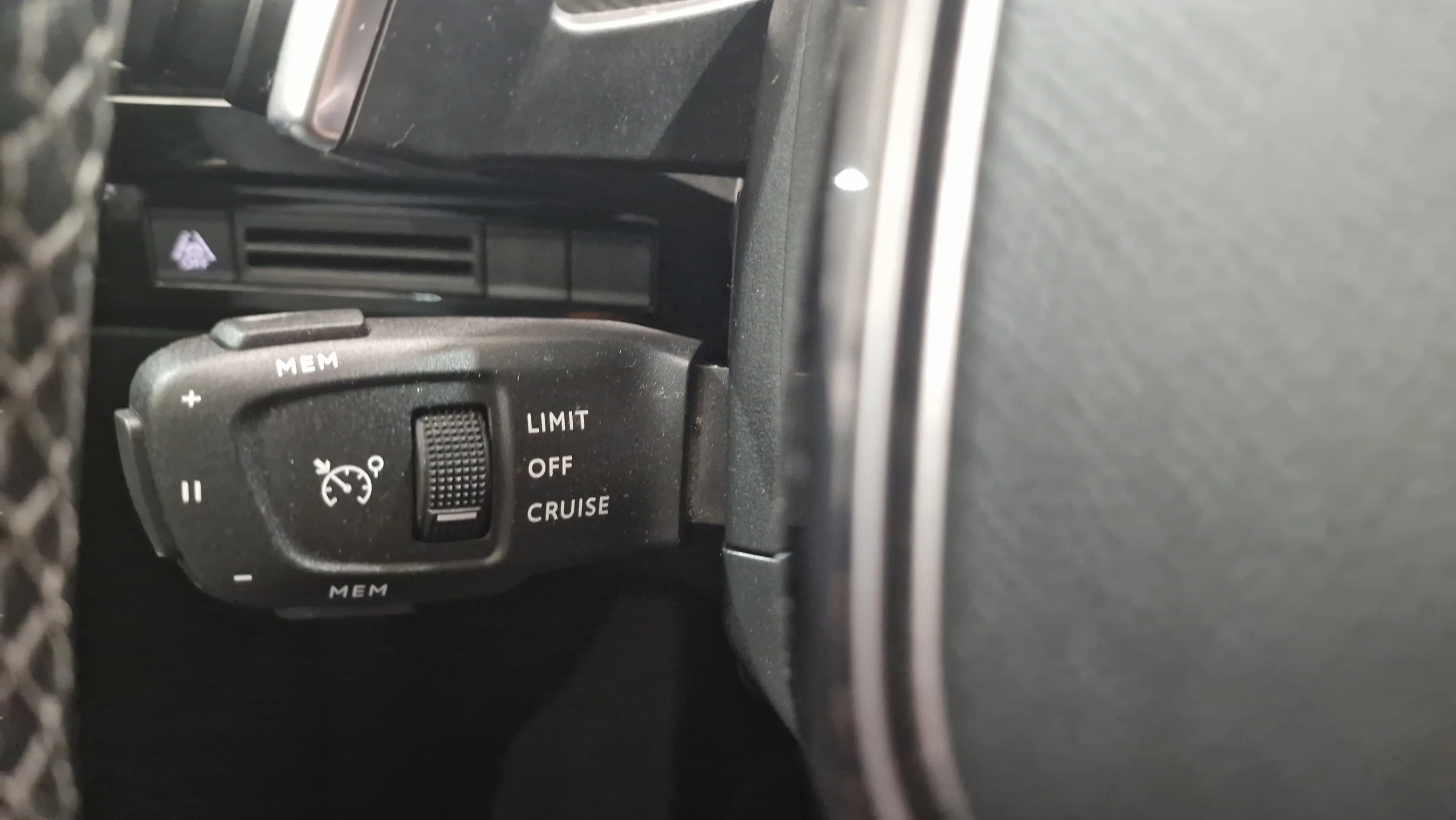 Peugeot 508 SW Active BlueHDi EAT8 - foto 17