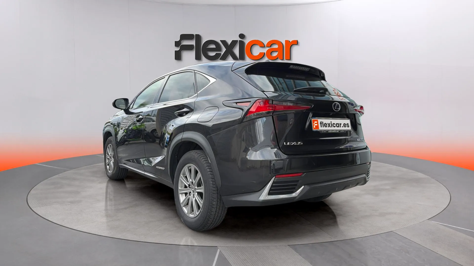 Lexus NX 2.5 300h Business 2WD - foto 5