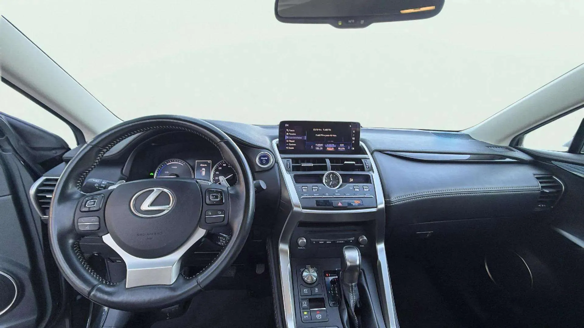 Lexus NX 2.5 300h Business 2WD - foto 11
