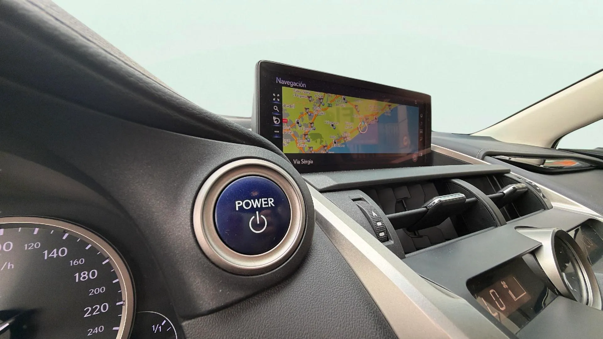 Lexus NX 2.5 300h Business 2WD - foto 21