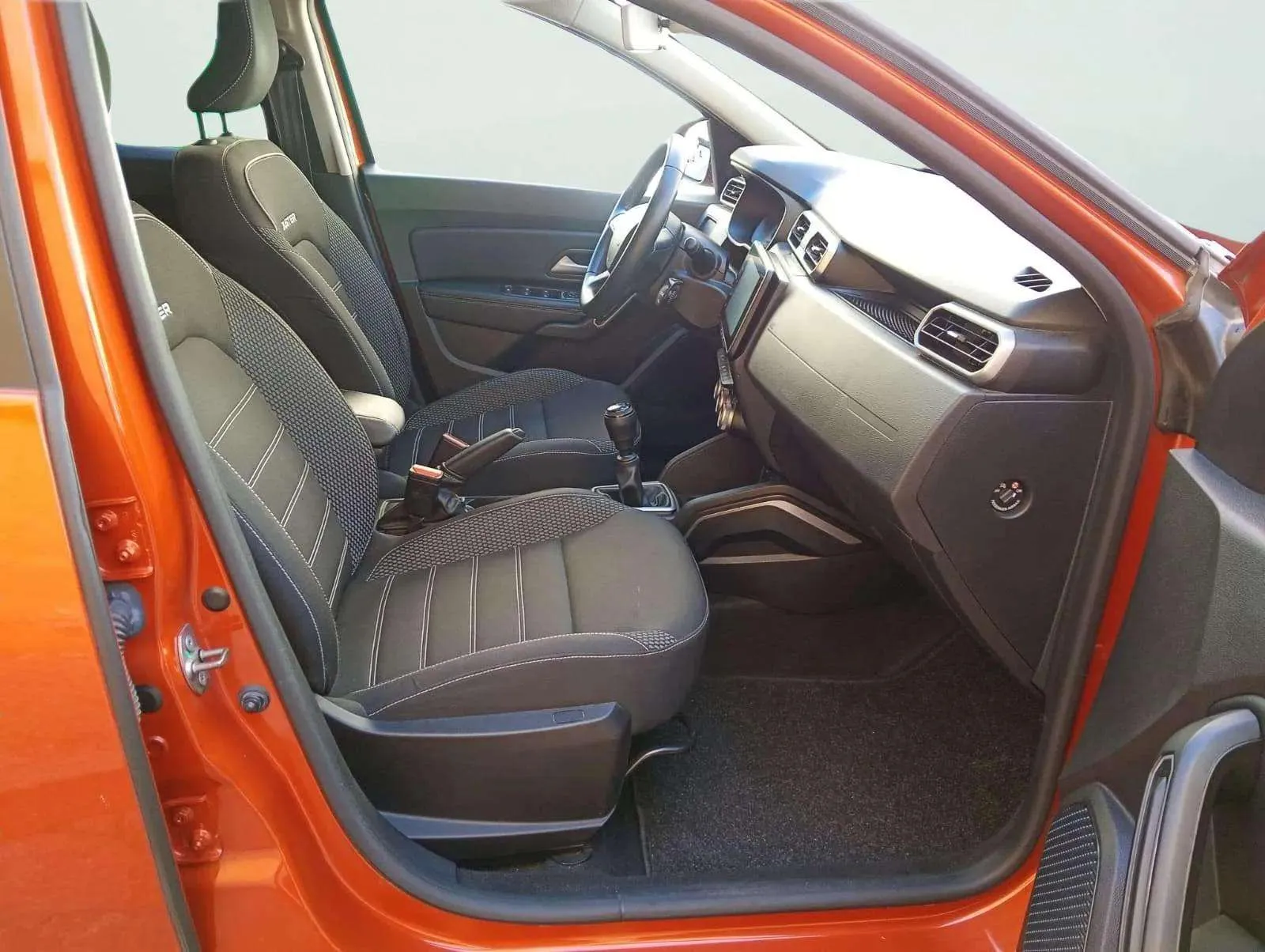 Dacia Duster Essential TCe ECO-G 4x2 - foto 18