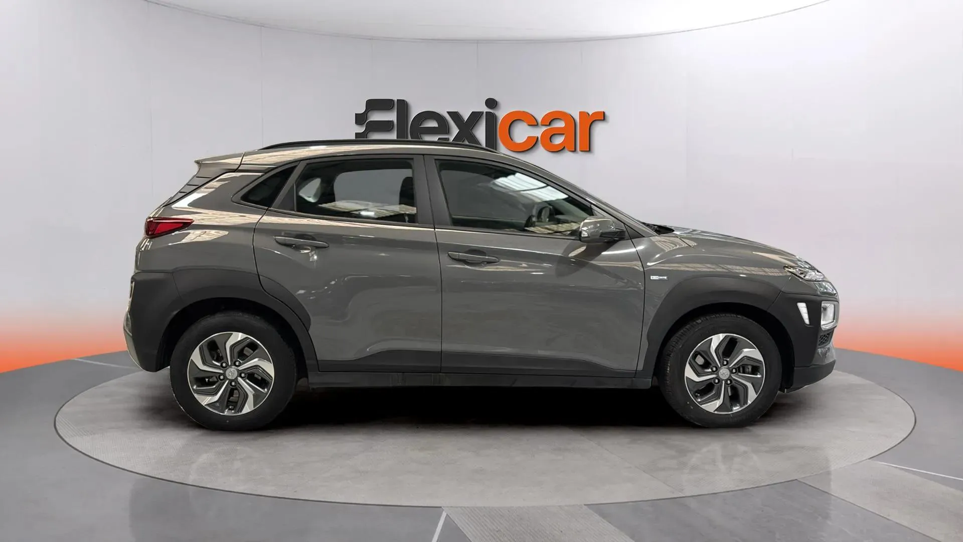 Hyundai Kona 1.6 GDI HEV Klass DCT - foto 8
