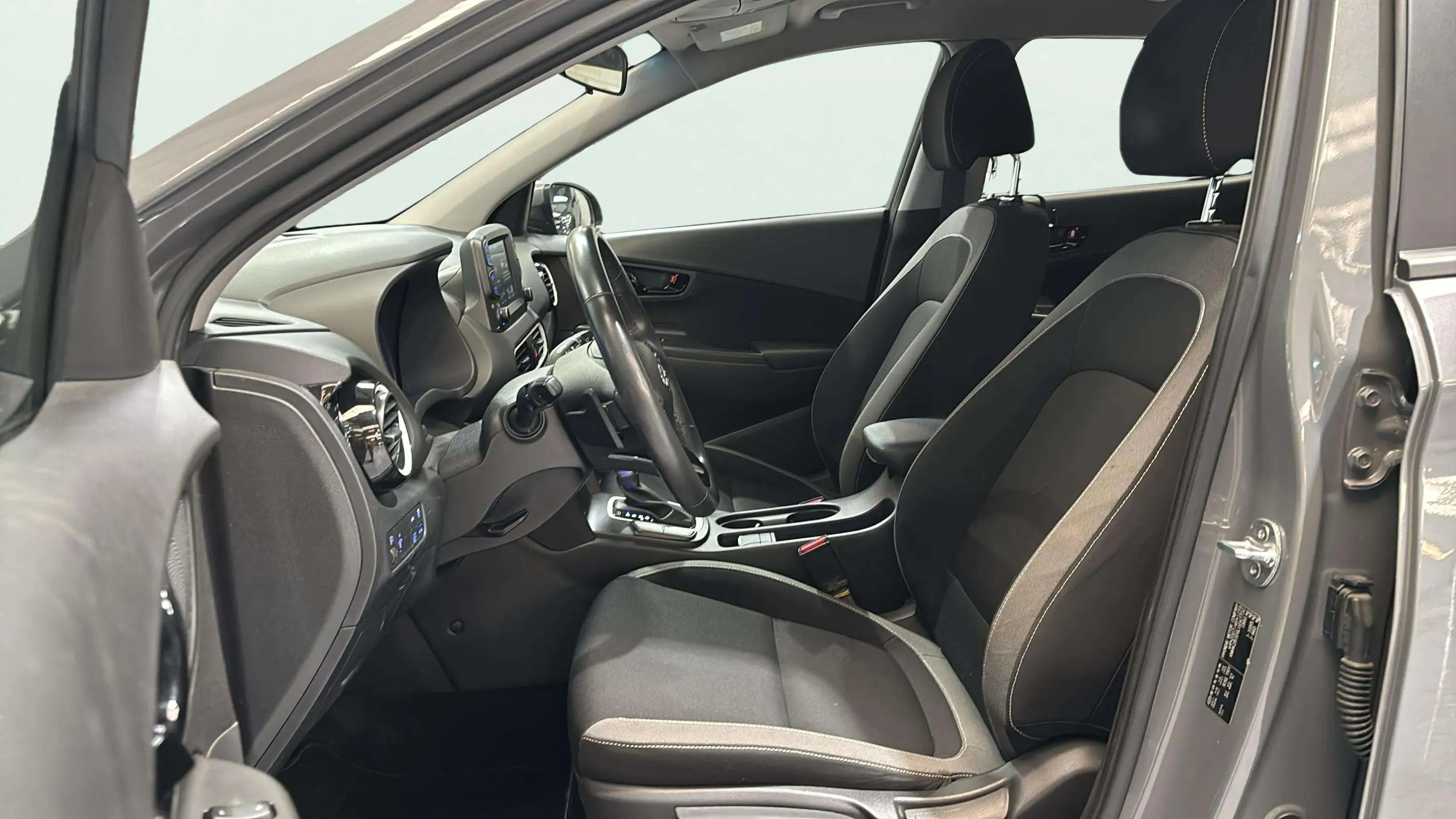 Hyundai Kona 1.6 GDI HEV Klass DCT - foto 16