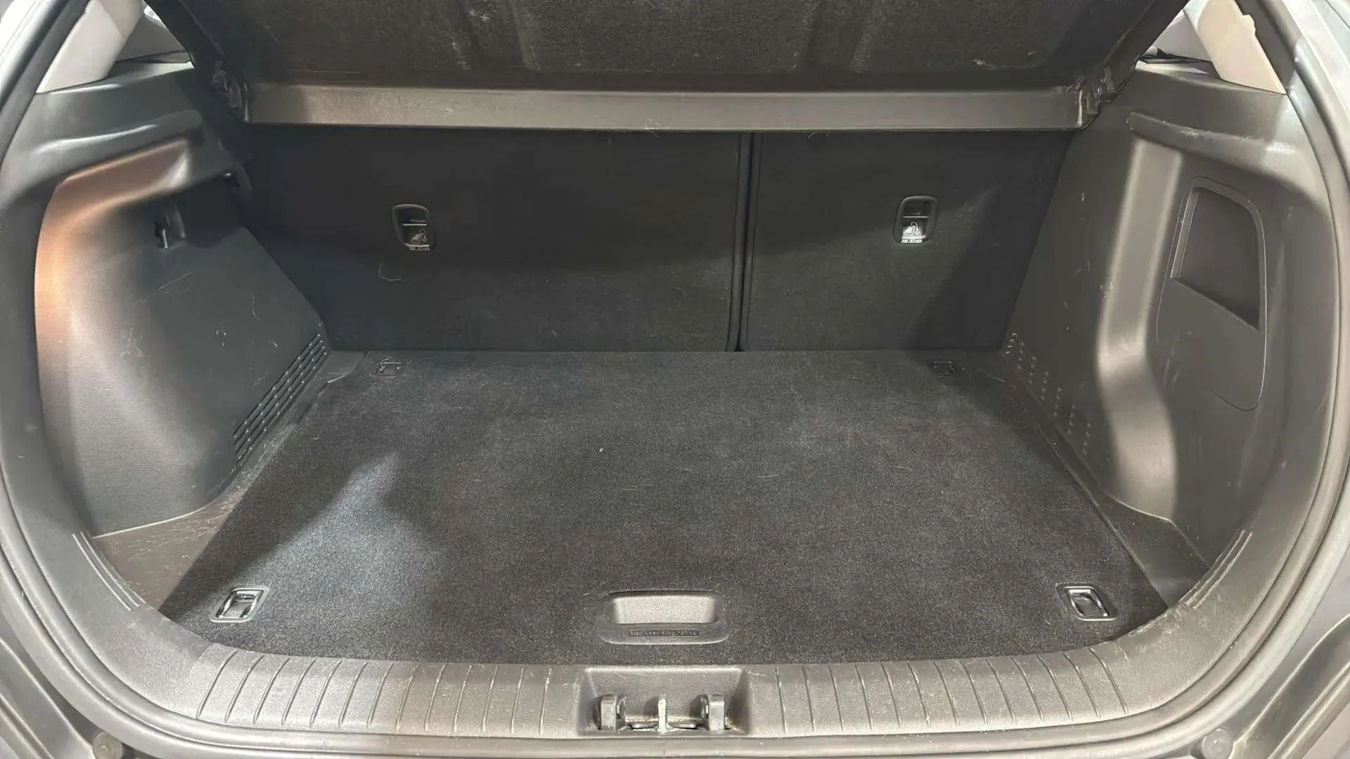 Hyundai Kona 1.6 GDI HEV Klass DCT - foto 9