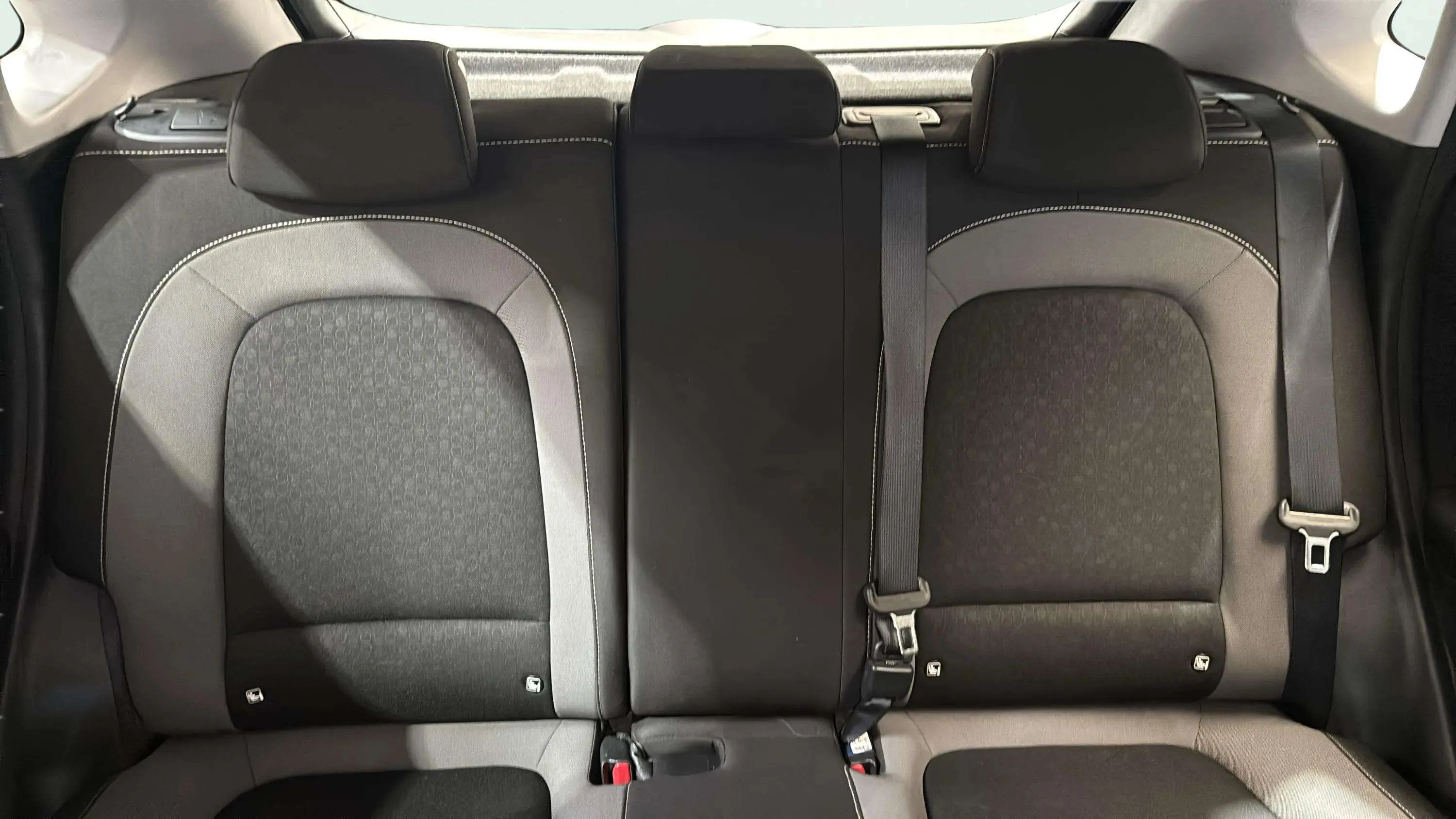 Hyundai Kona 1.6 GDI HEV Klass DCT - foto 20