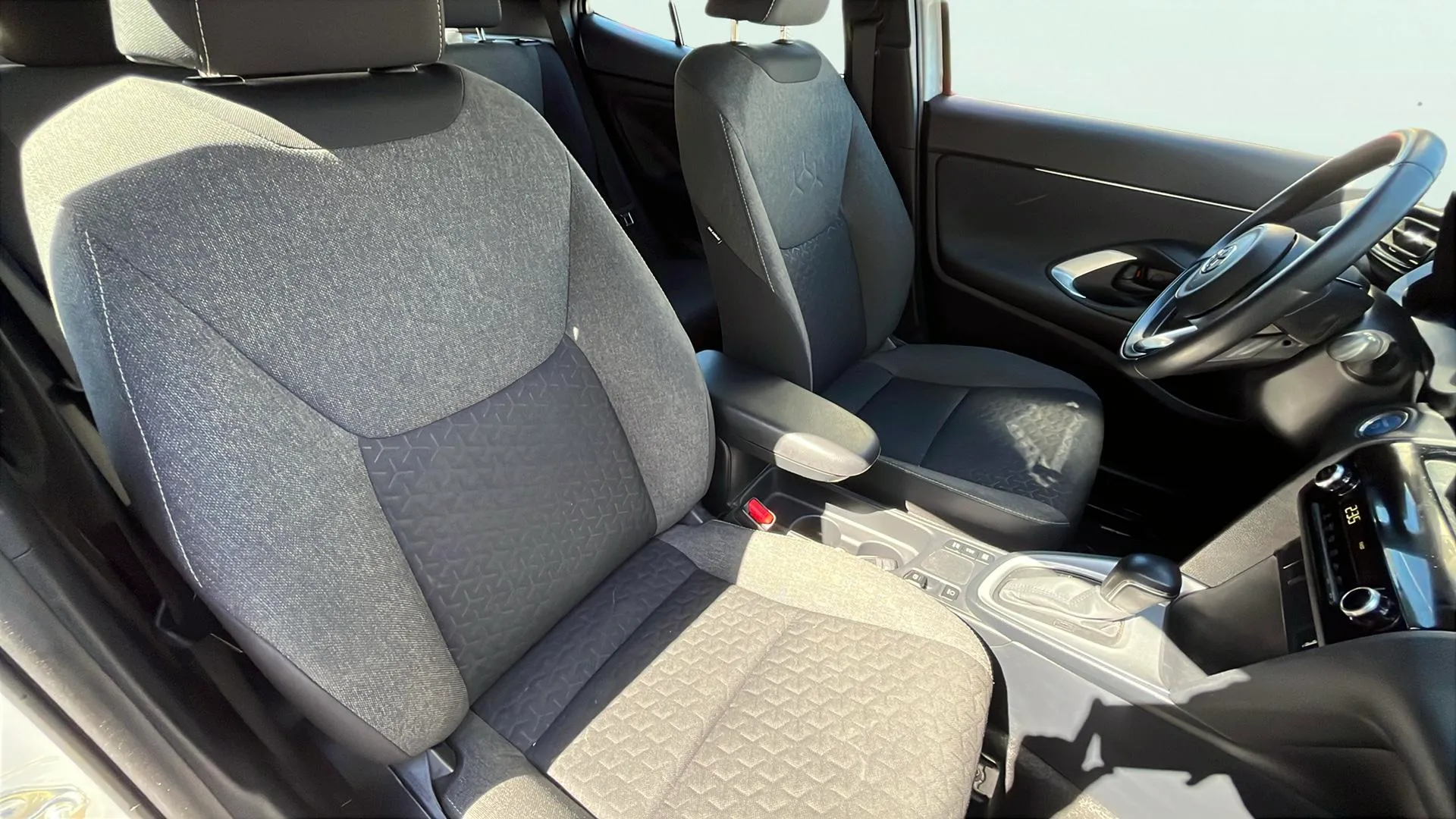 Toyota Yaris Cross 1.5 120H Active Plus - foto 20