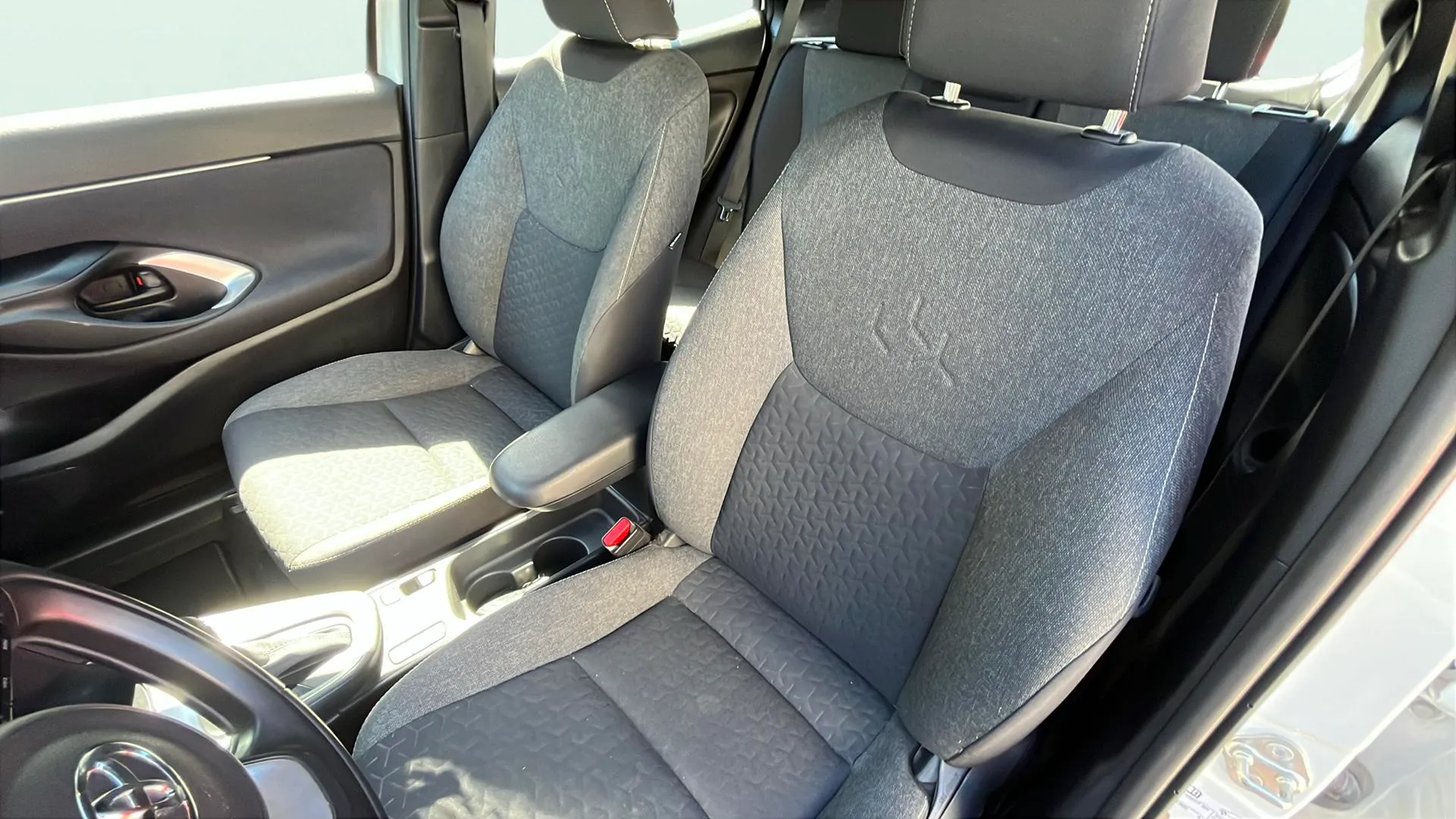 Toyota Yaris Cross 1.5 120H Active Plus - foto 19