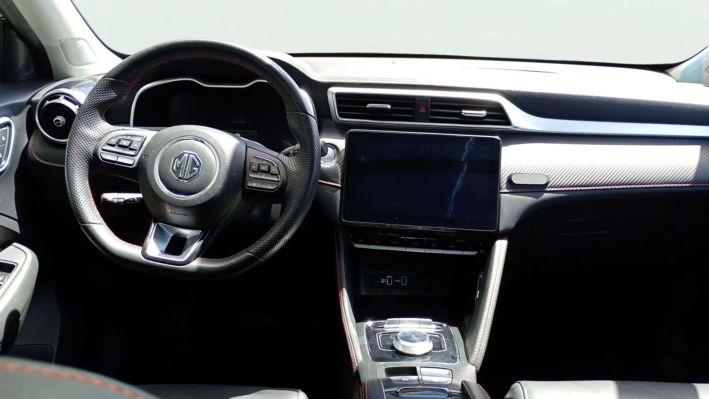 MG ZS 72kWh Luxury - foto 8