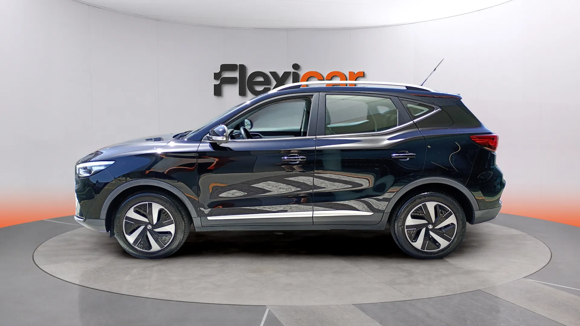 MG ZS 72kWh Luxury - foto 4