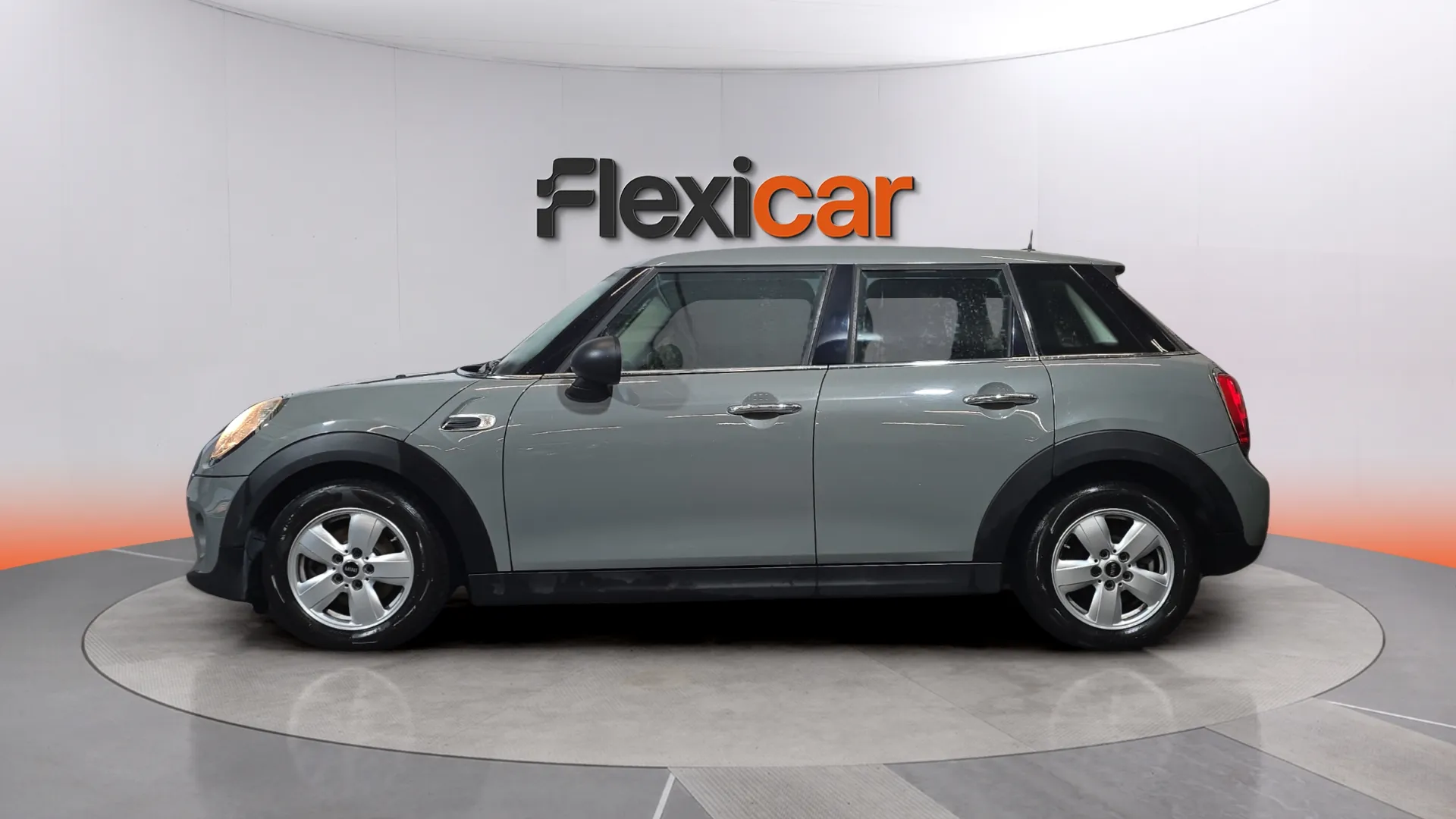 MINI Cooper One D - foto 7