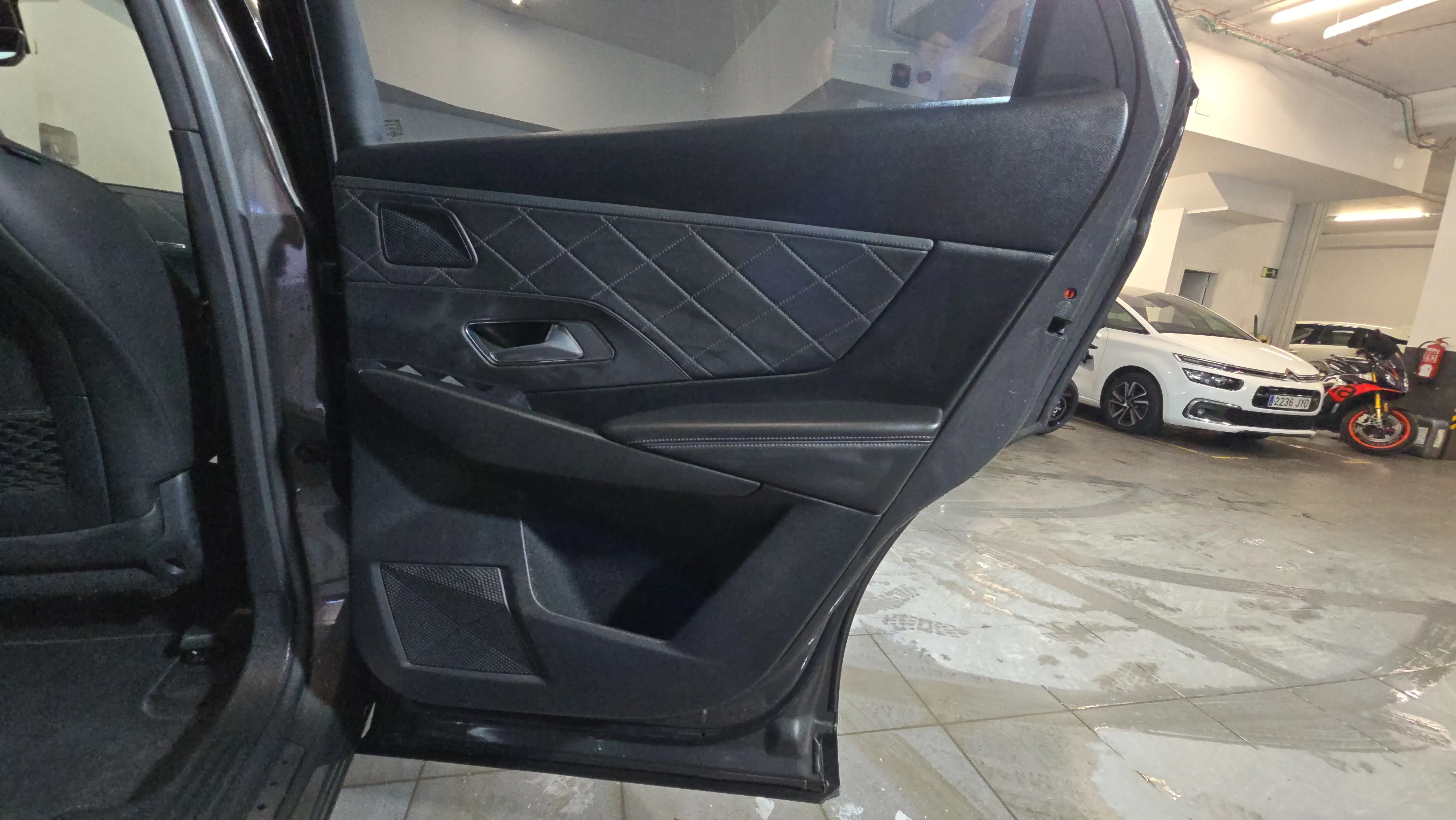 DS DS 7 Crossback BlueHDi DE SO Chic - foto 14