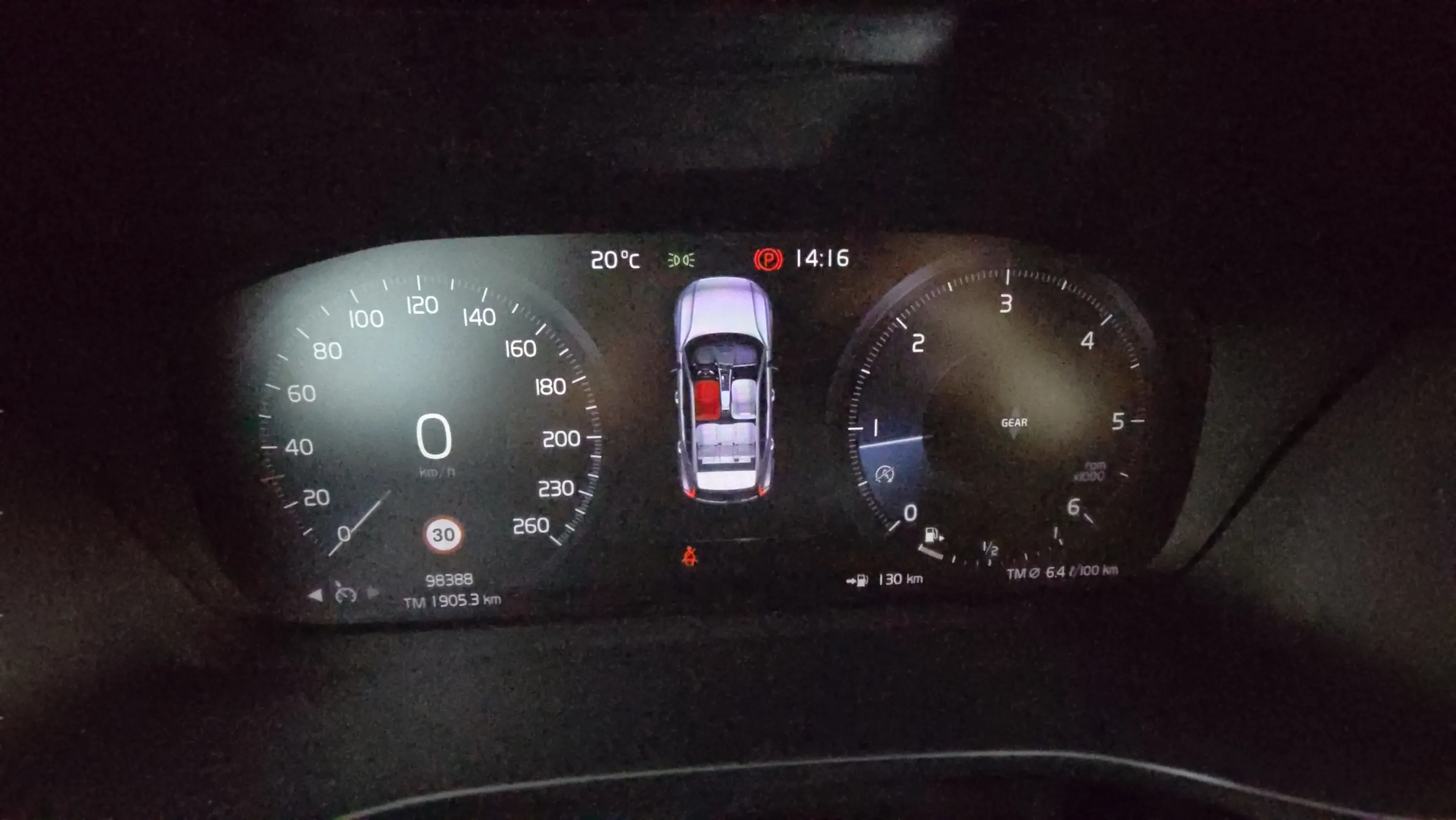 Volvo XC40 2.0 D3 R-Design - foto 11