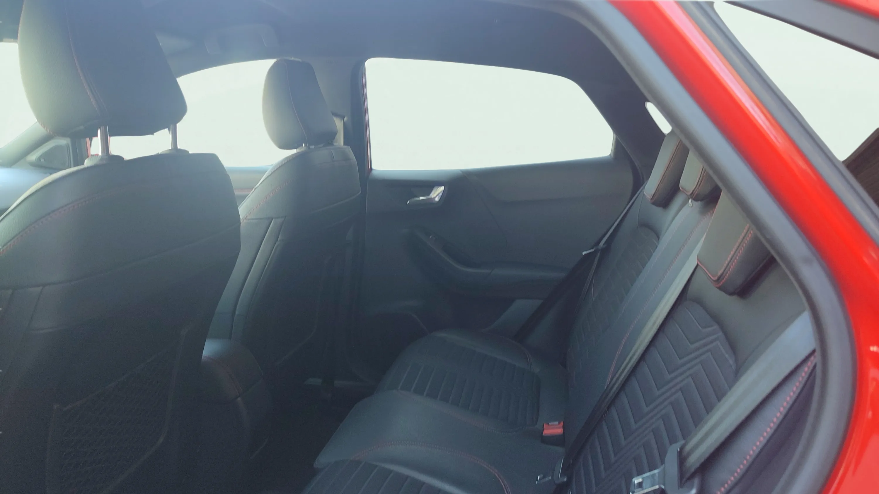 Ford Puma 1.0 EcoBoost ST-Line - foto 10