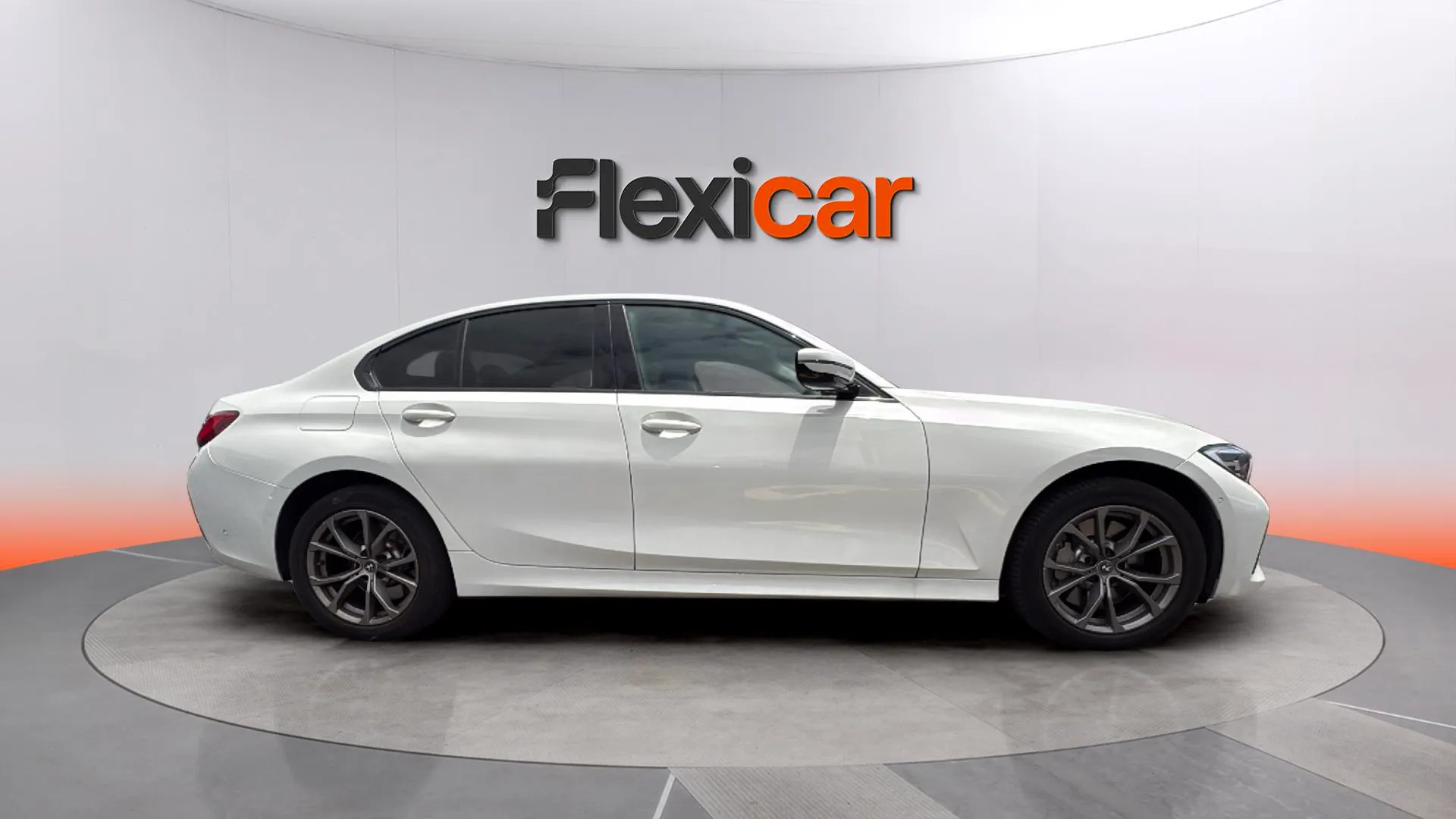 BMW Serie 3 330e - foto 3